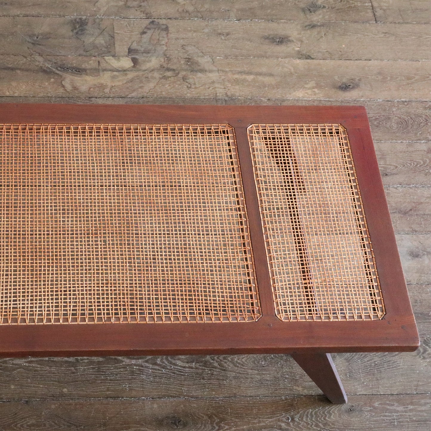 Luxury Modern Chandigarh Daybed Coffee Table European Style for Villa