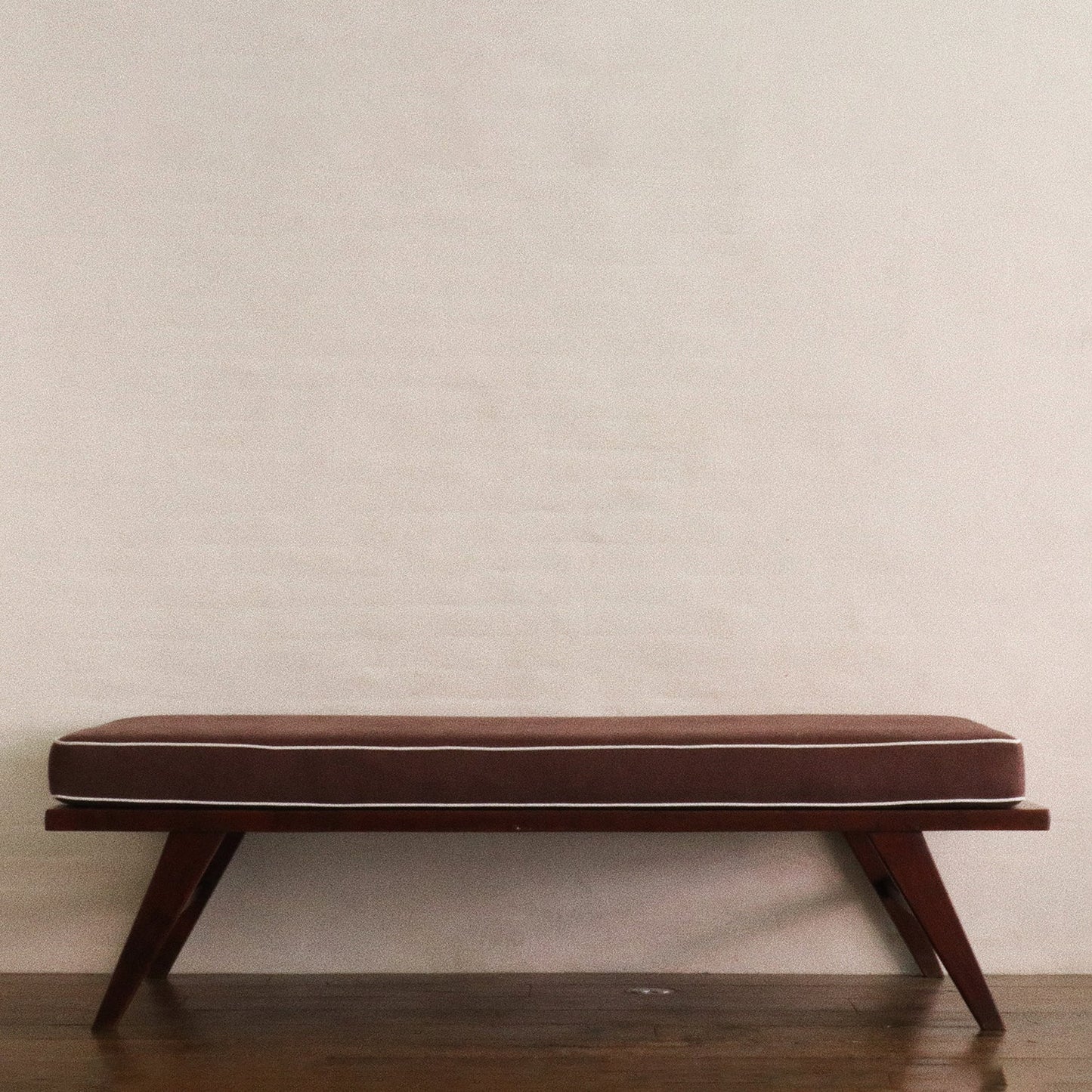 Luxury Modern Chandigarh Daybed Coffee Table European Style for Villa