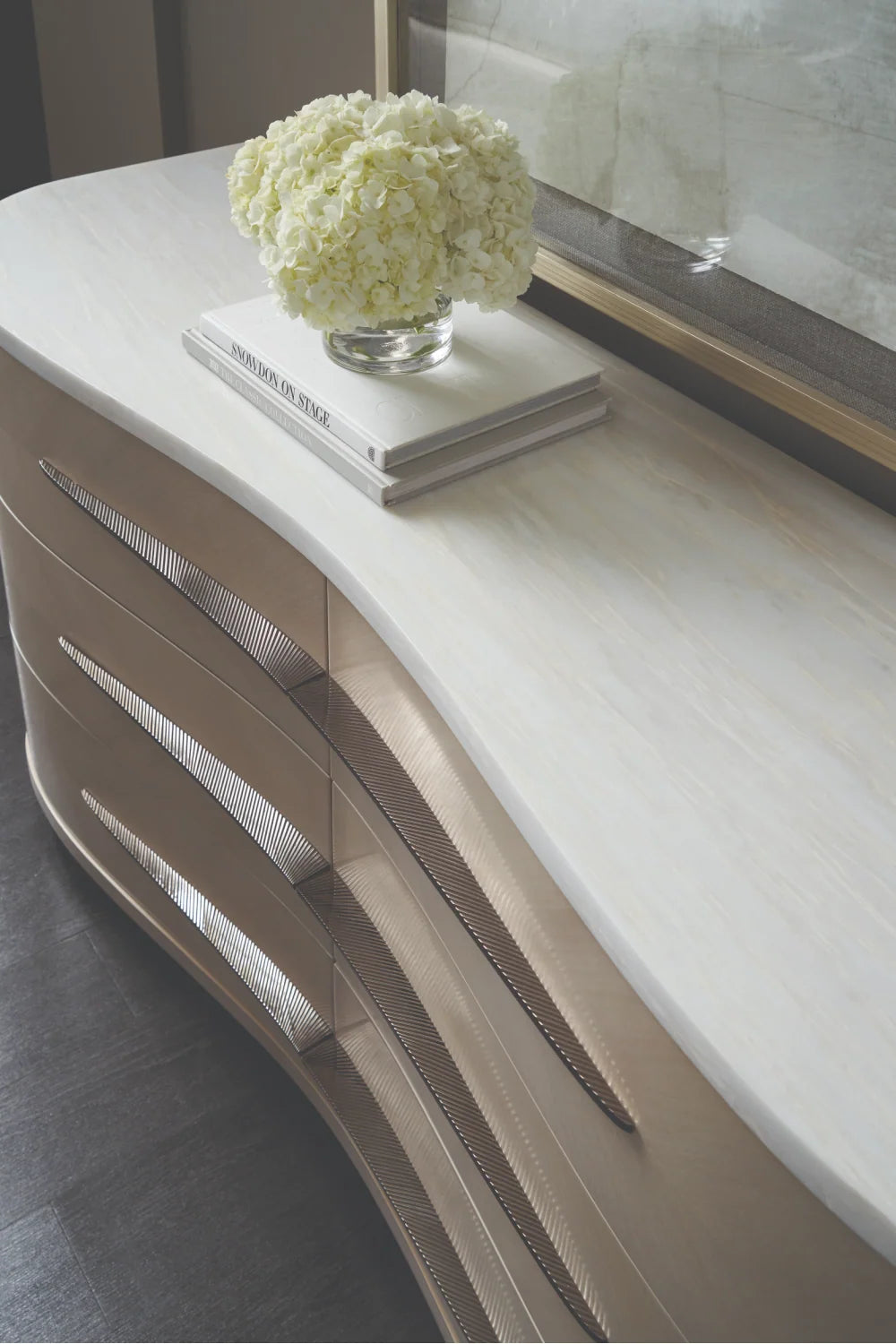 Luxury Modern Chevron 6-Drawer Dresser European Style for Villa
