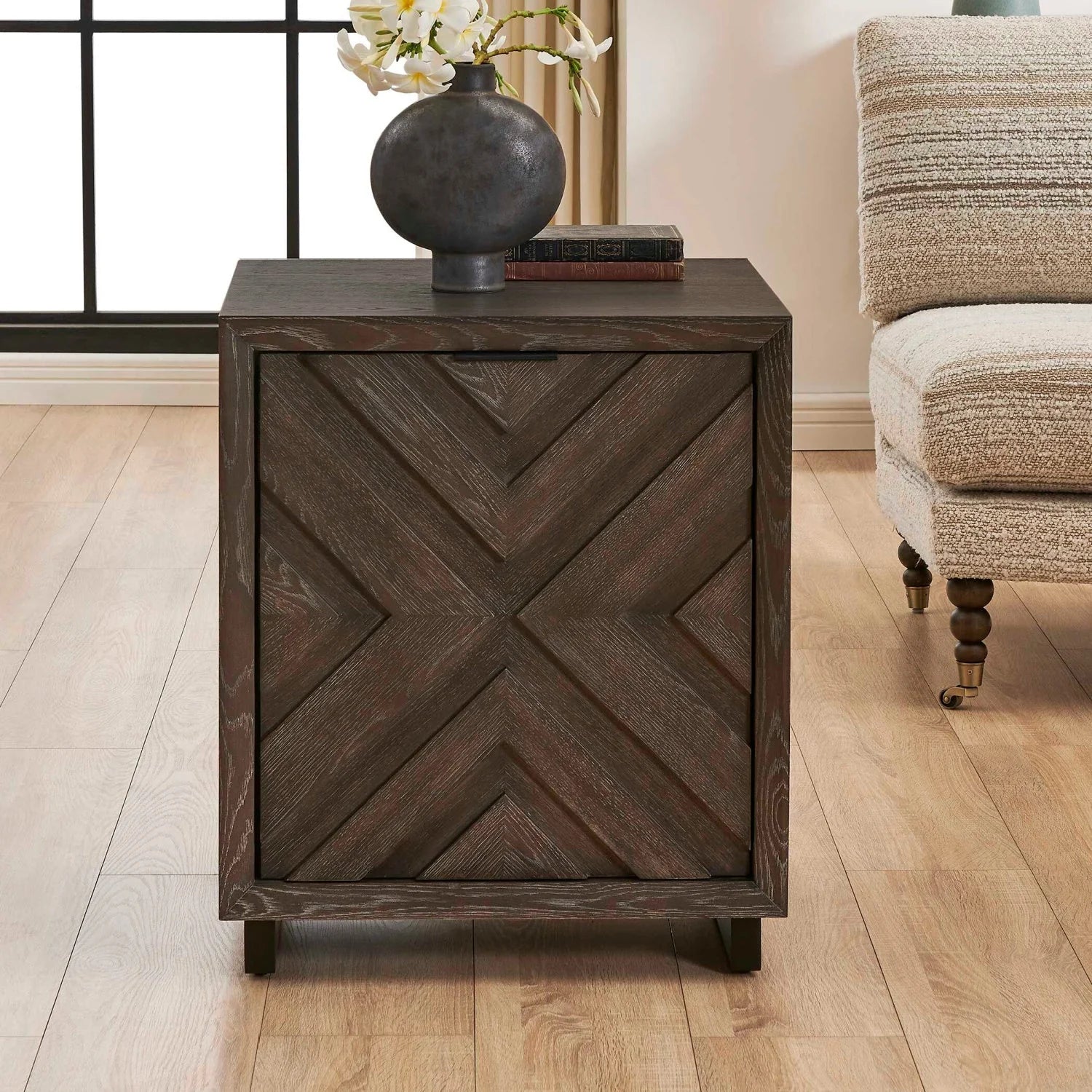Luxury Modern Chevron Oak Cabinet European Style for Villa