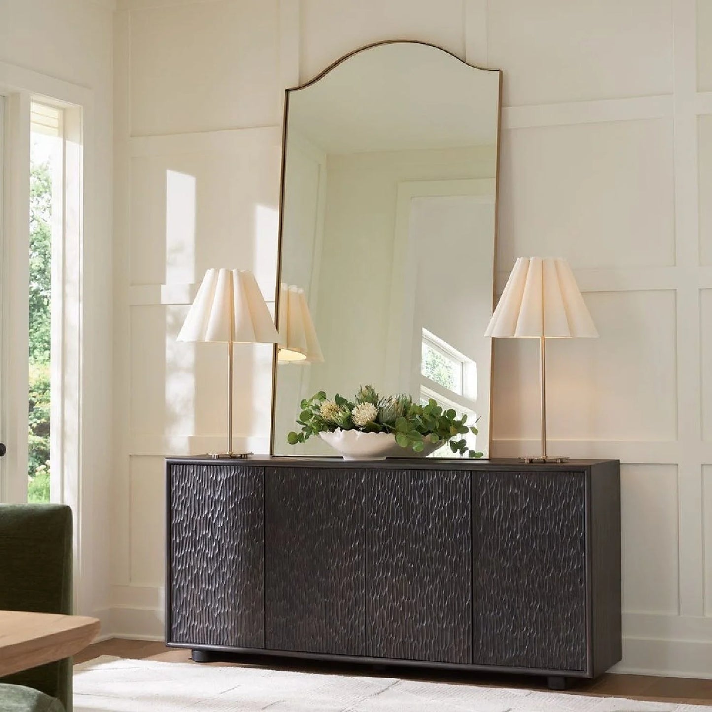 Luxury Modern Chiseled Wood 4-Door Cabinet European Style for Villa