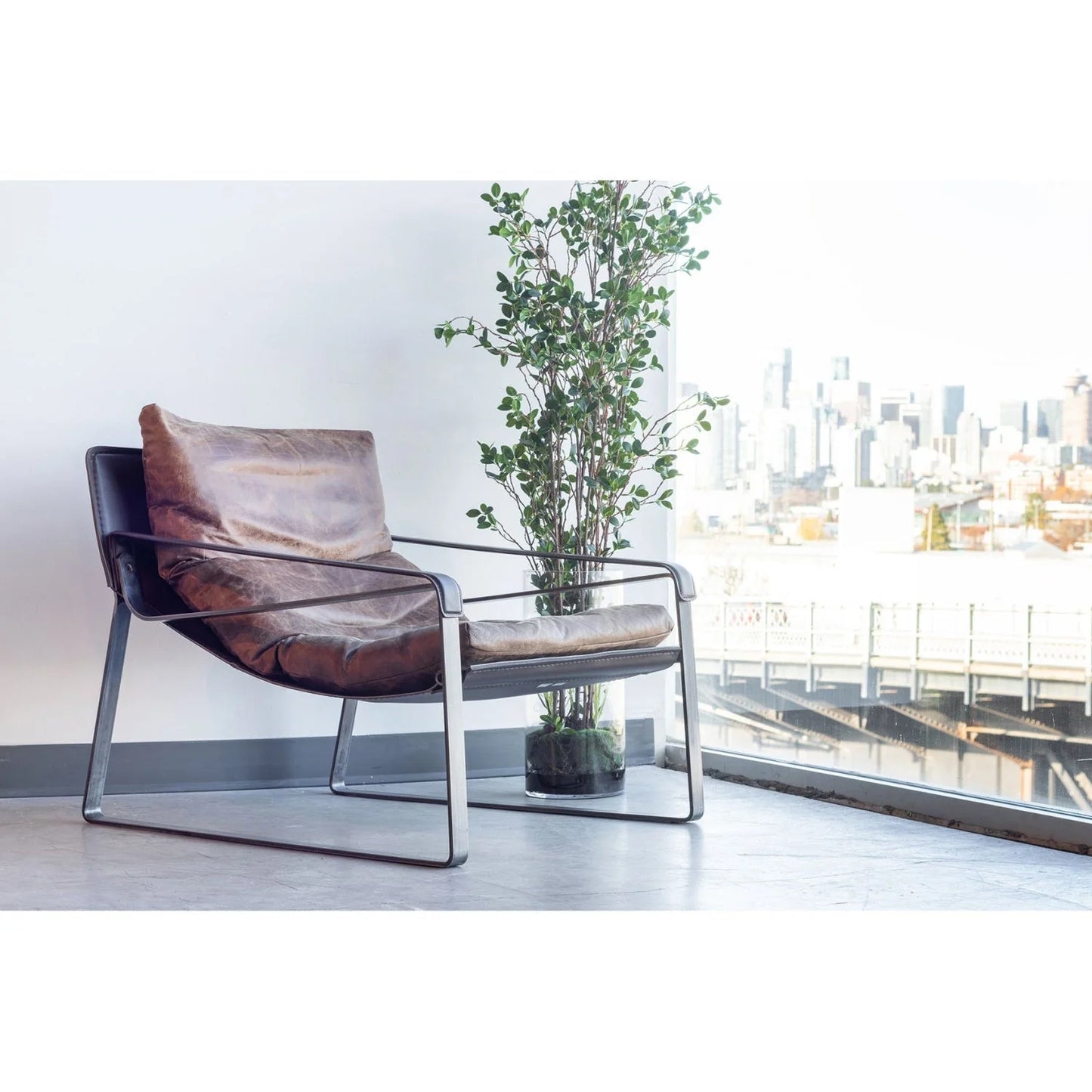 Luxury Modern Classic Leather Accent Chair Modern Italian Style for Villa