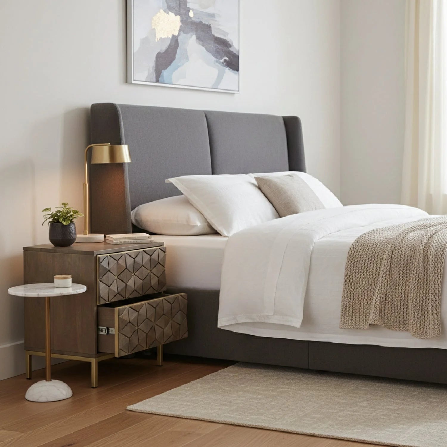 Luxury Modern Corolla Nightstand European Style for Villa