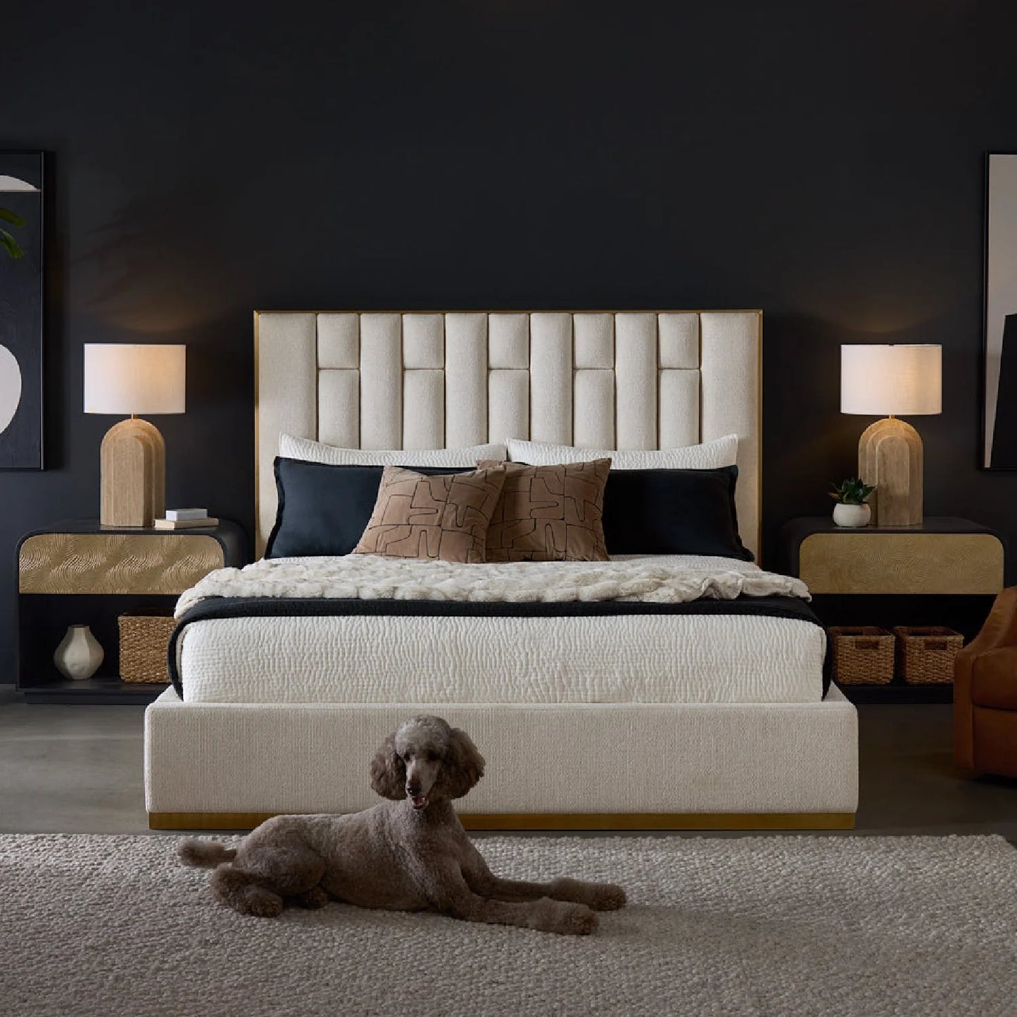 Luxury Modern Cream Upholstered Bed European Style for Villa
