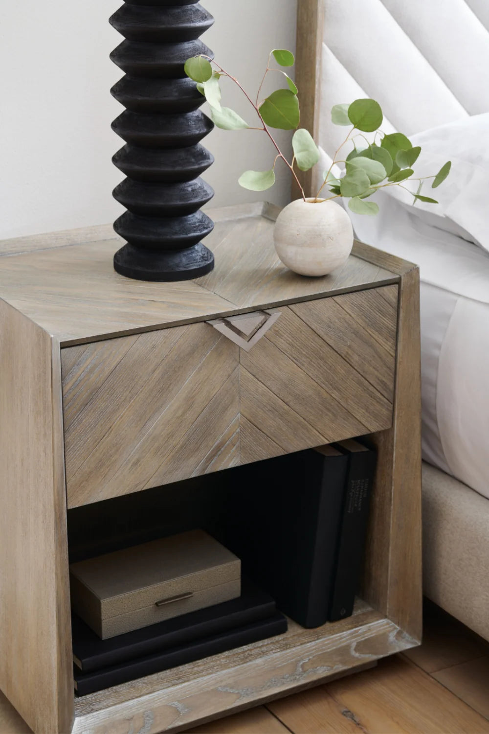 Luxury Modern Earthly Delight 1-Drawer Nightstand European Style for Villa