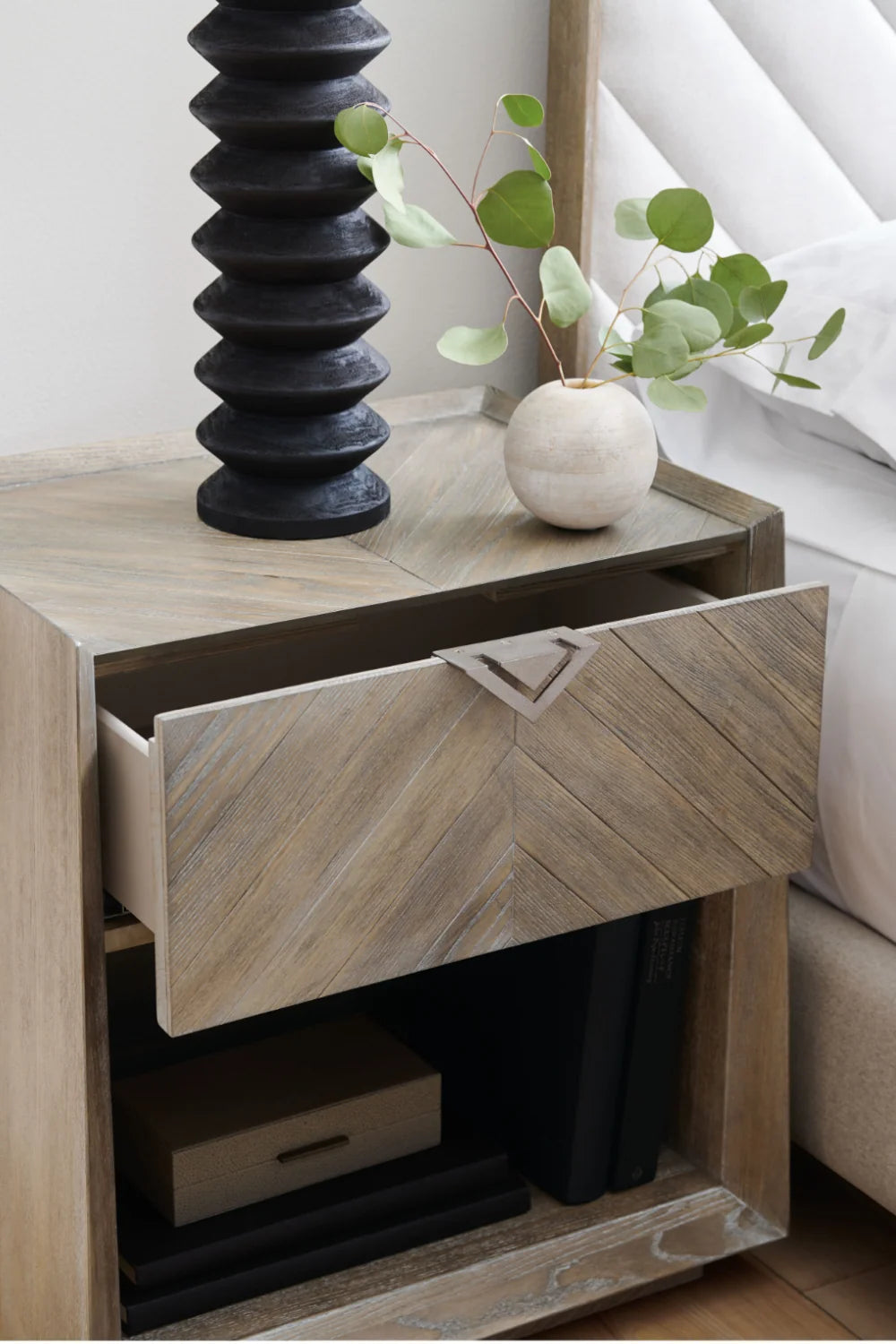Luxury Modern Earthly Delight 1-Drawer Nightstand European Style for Villa