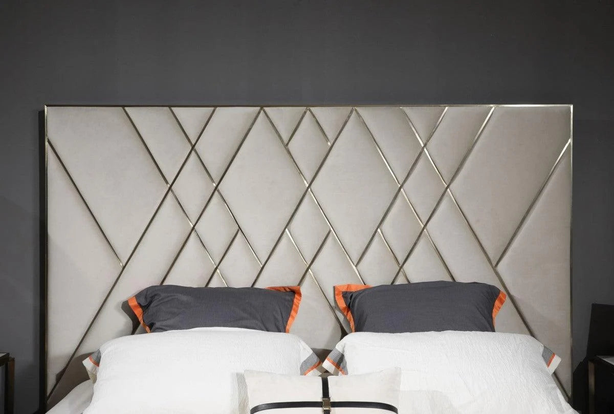Luxury Modern Elda Bed European Style for Villa