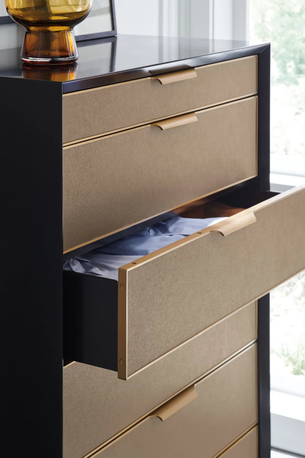 Luxury Modern European Style Wooden Tallboy Dresser for Villa