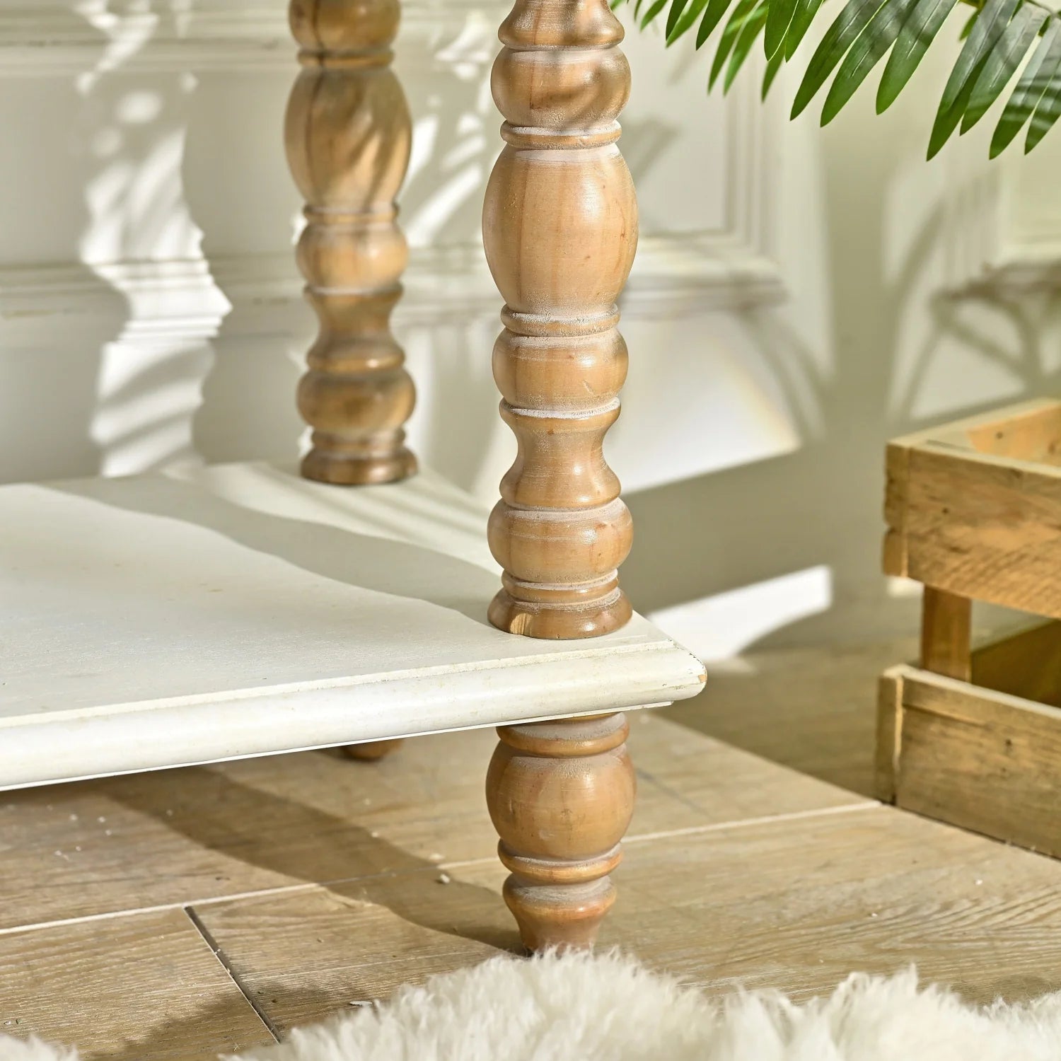 Luxury Modern Floral Carved 2-Door Cabinet European Style for Villa