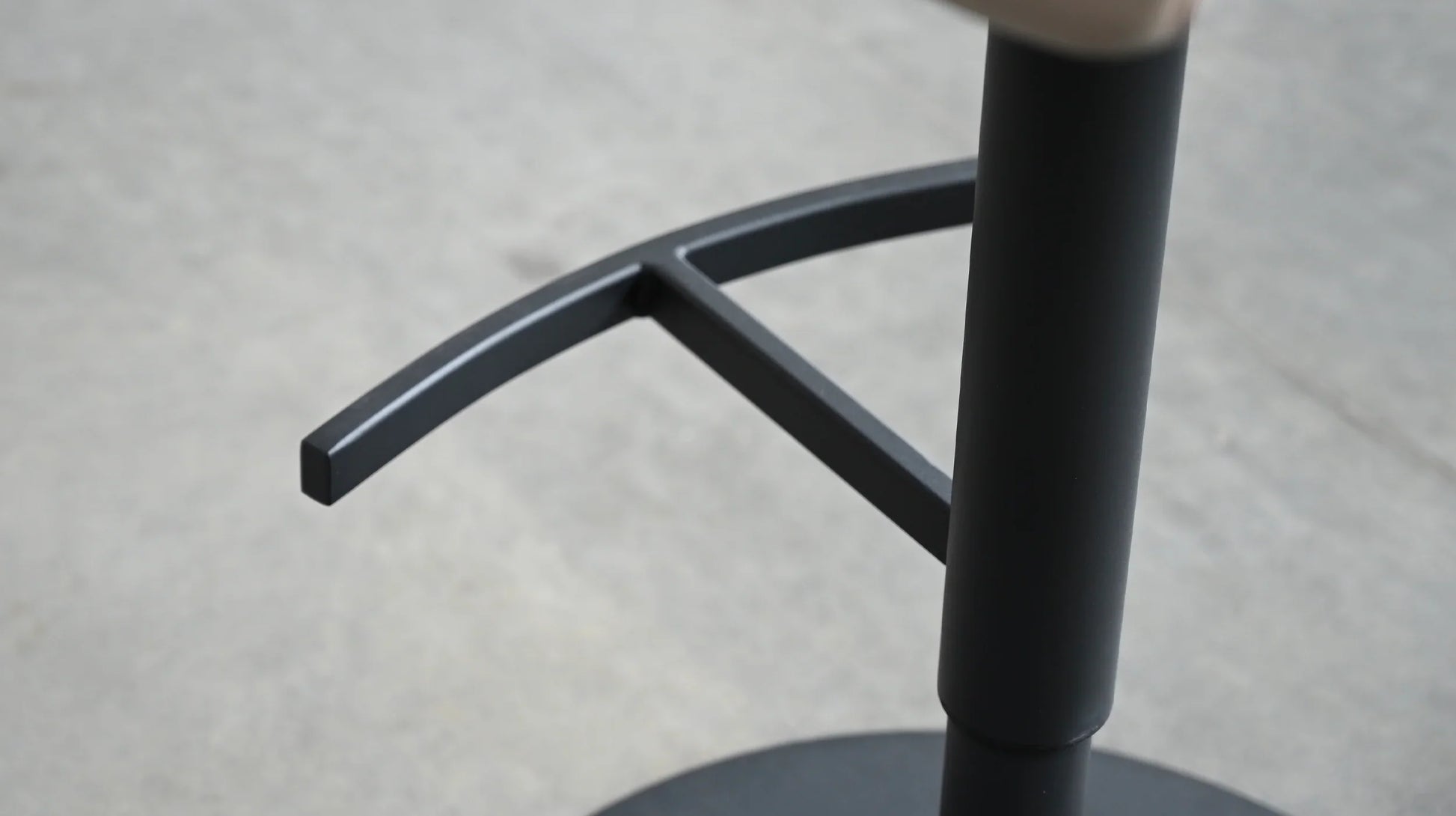 Luxury Modern Gabbana Bar Stool European Style for Villa