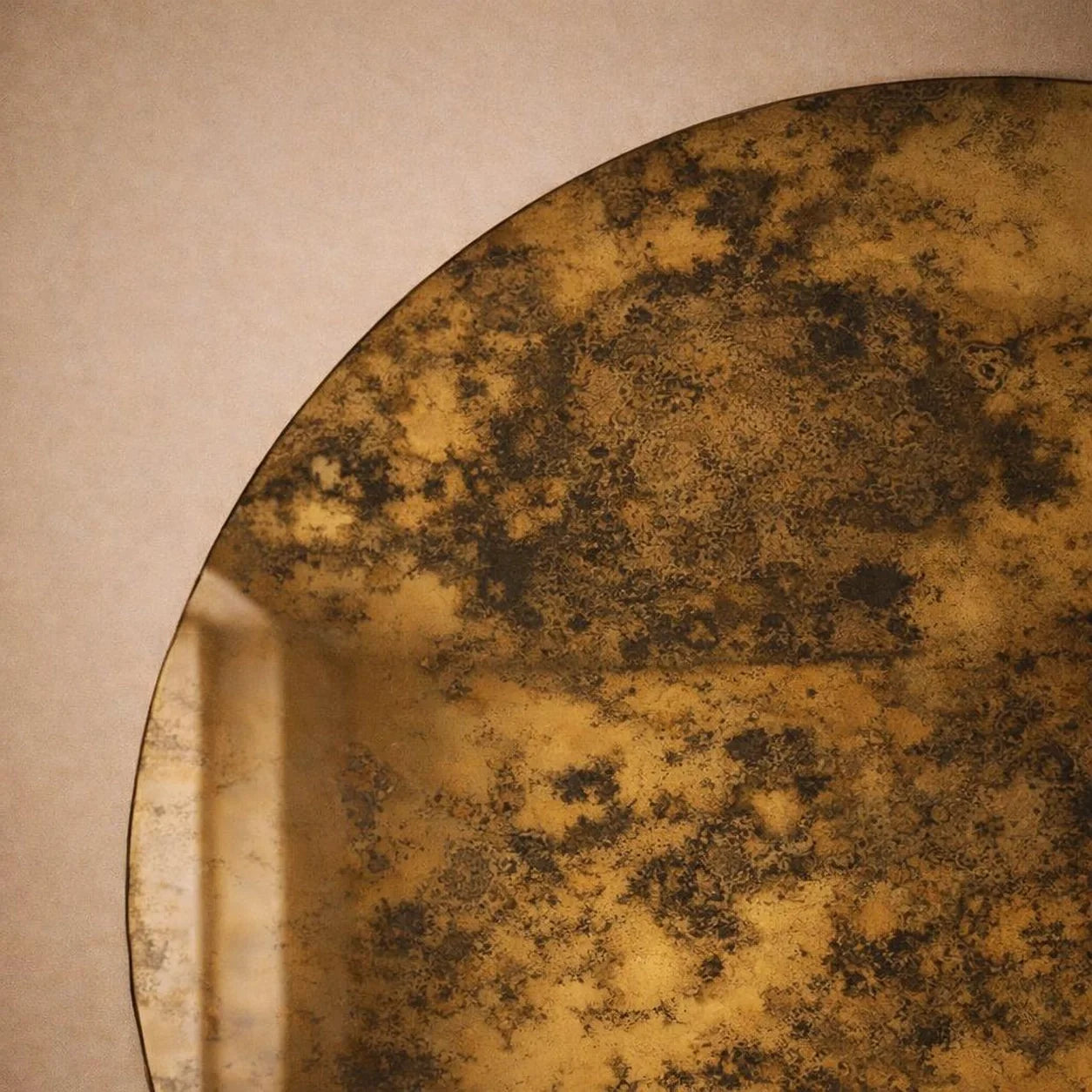 Luxury Modern Gilded Veil Mirror European Style for Villa