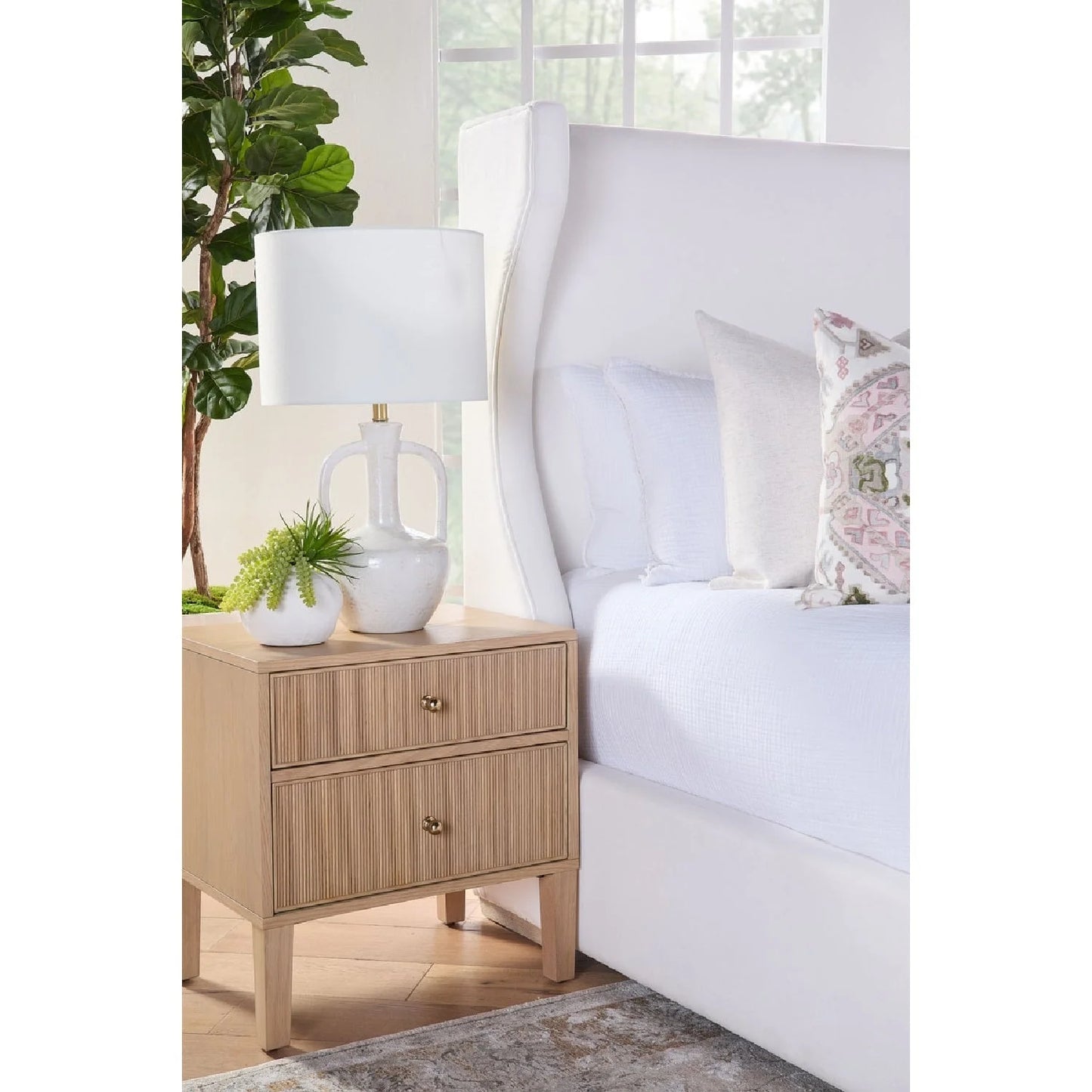 Luxury Modern Highland 2-Drawer Oak Nightstand European Style for Villa