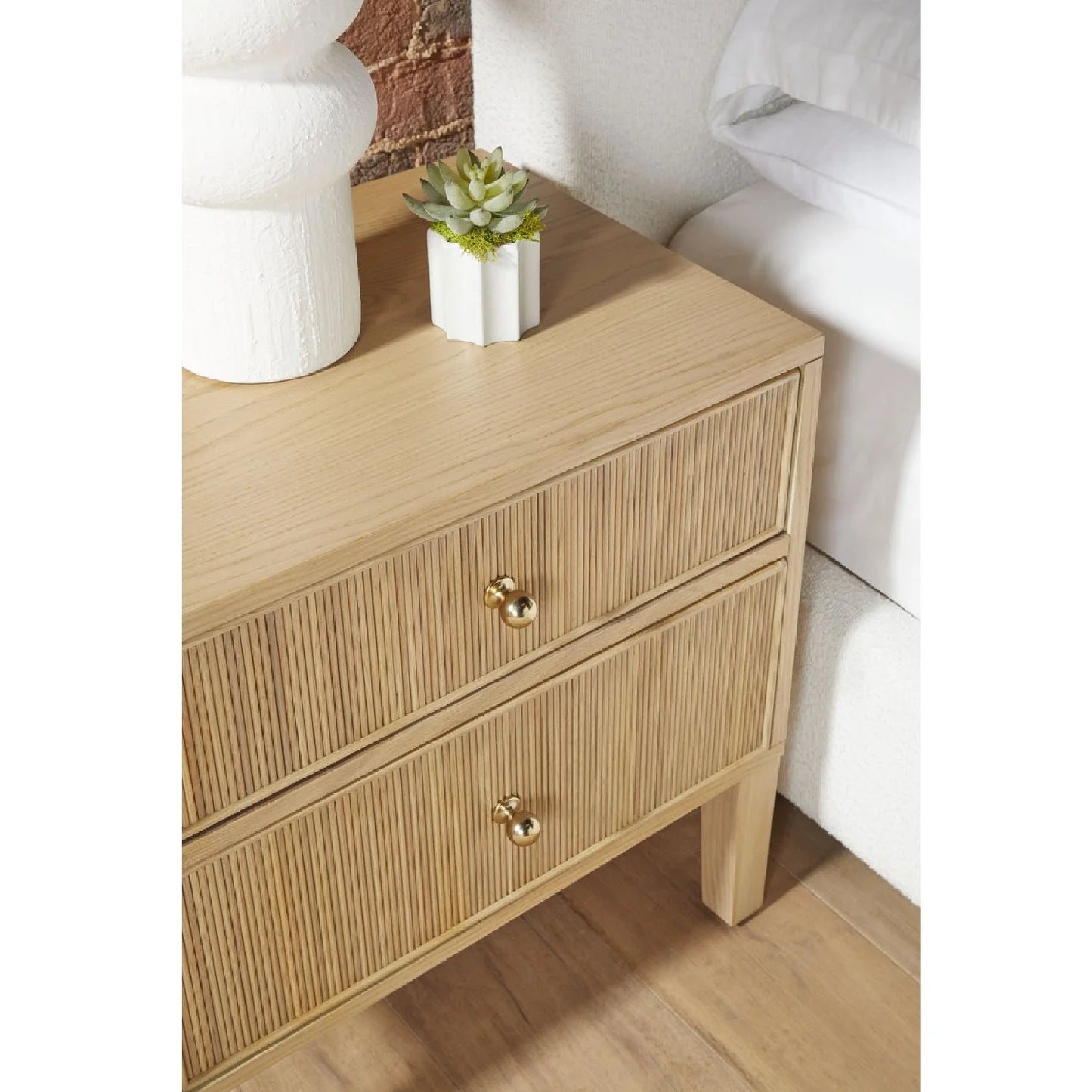 Luxury Modern Highland 2-Drawer Oak Nightstand European Style for Villa