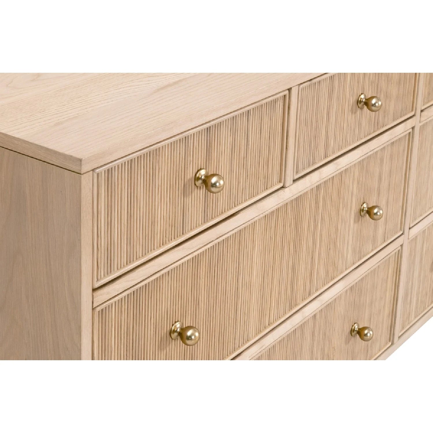 Luxury Modern Highland Oak 8-Drawer Dresser European Style for Villa
