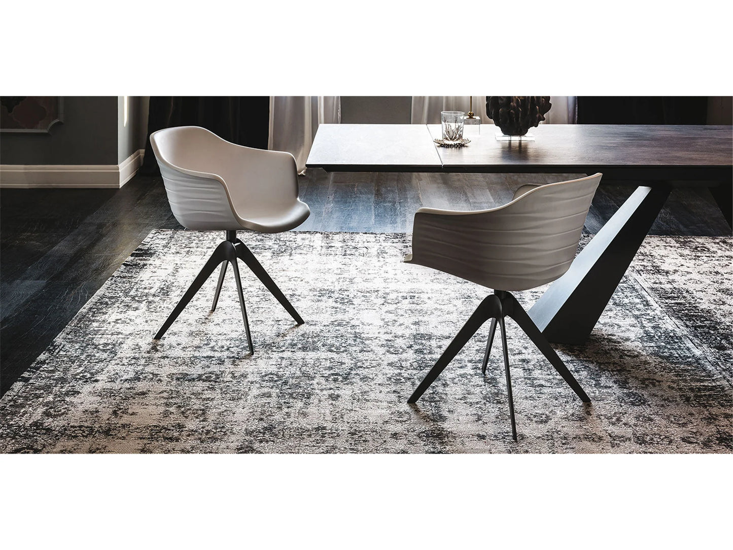 Luxury Modern Indy Dining Chair European Style for Villa