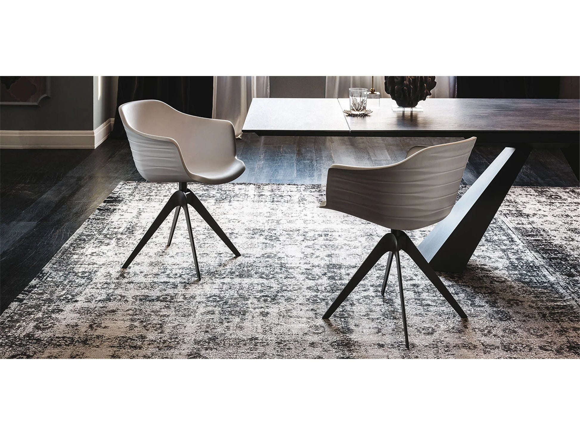 Luxury Modern Indy Dining Chair European Style for Villa