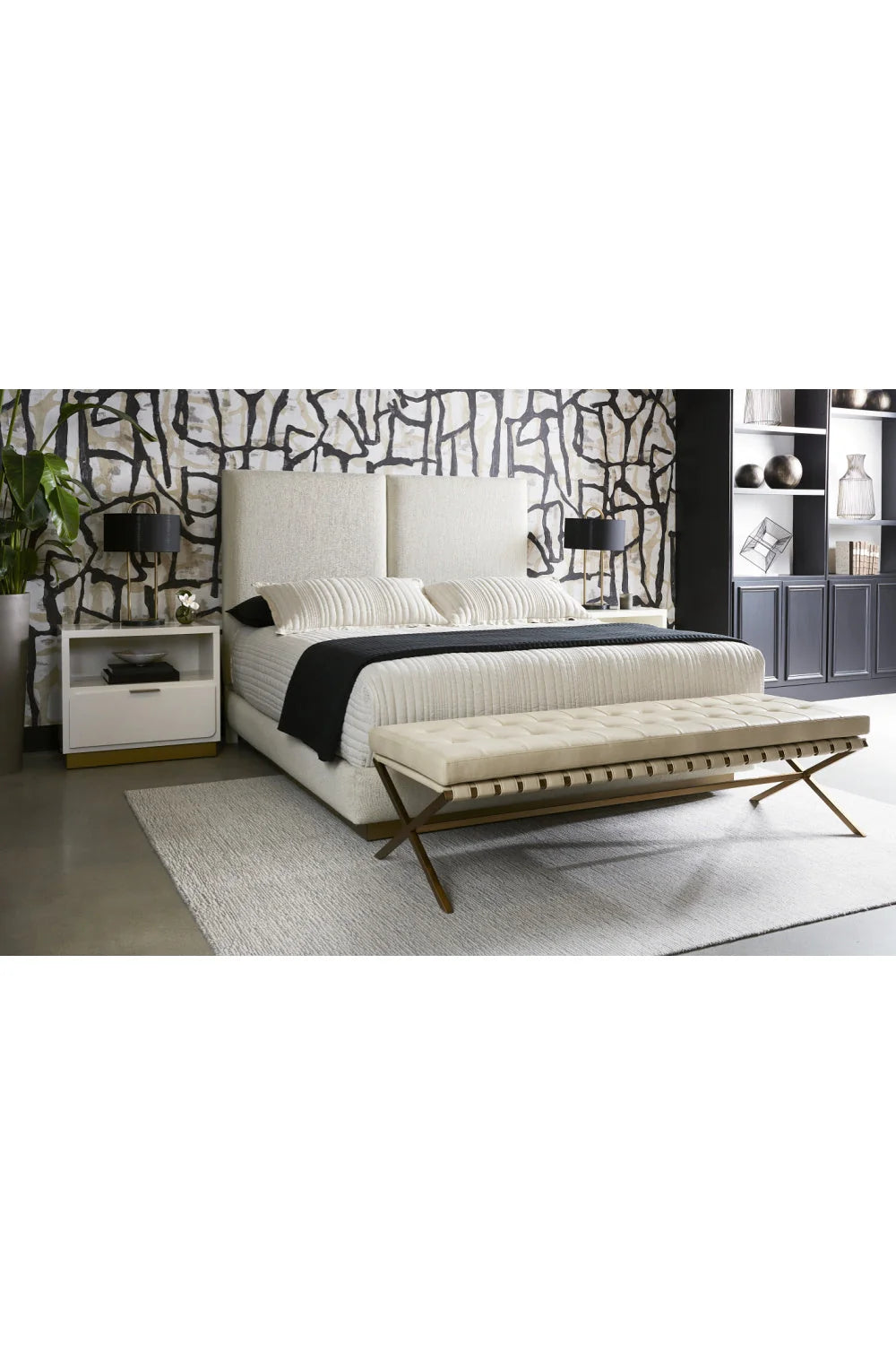 Luxury Modern Jenkins Lacquer Nightstand European Style for Villa