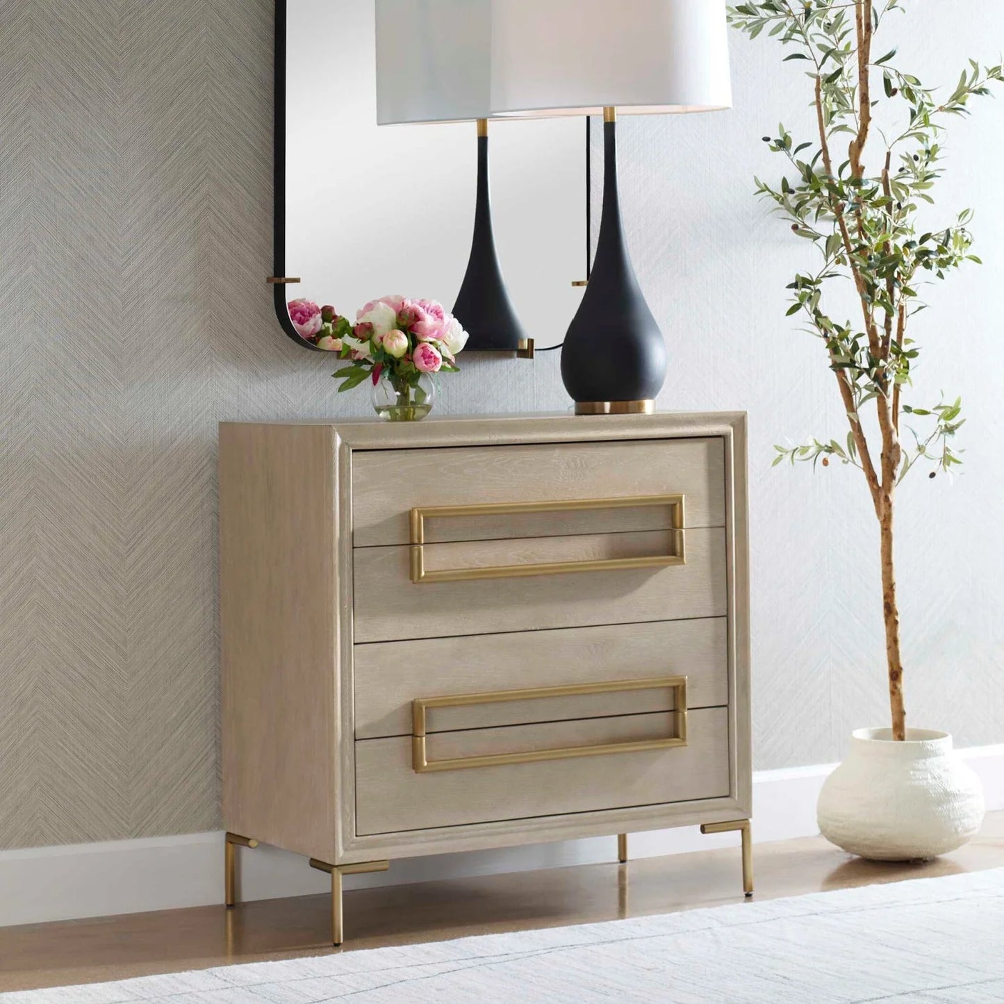 Luxury Modern Light Oak 4-Drawer Accent Chest European Style for Villa