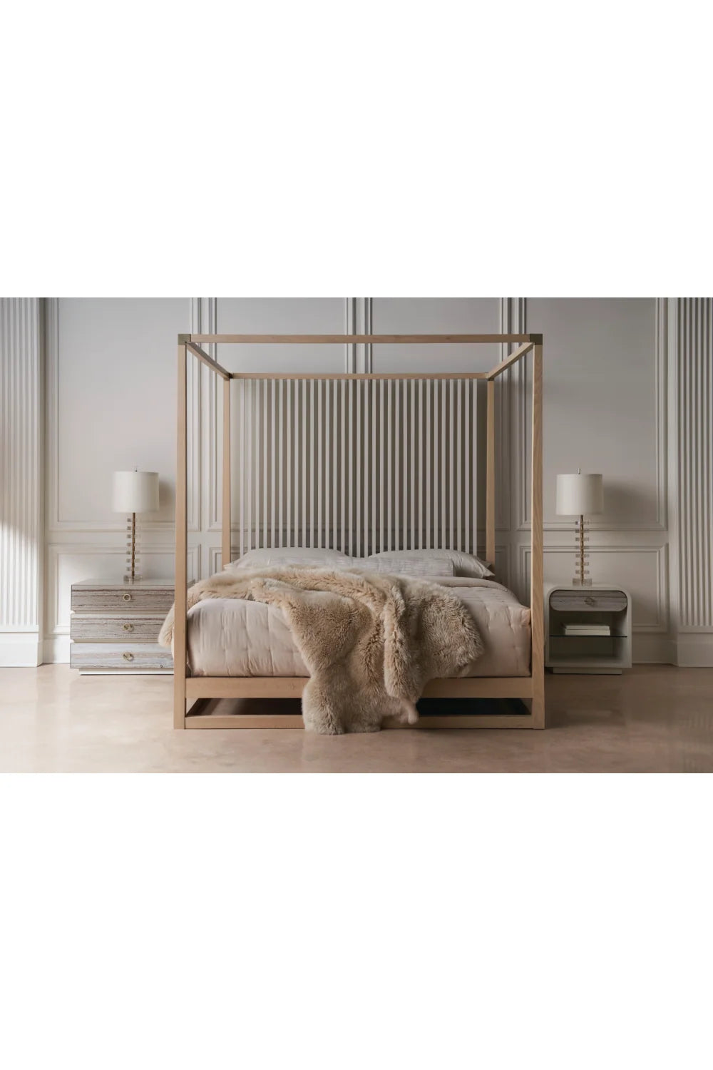 Luxury Modern Light Oak Canopy Bed European Style for Villa