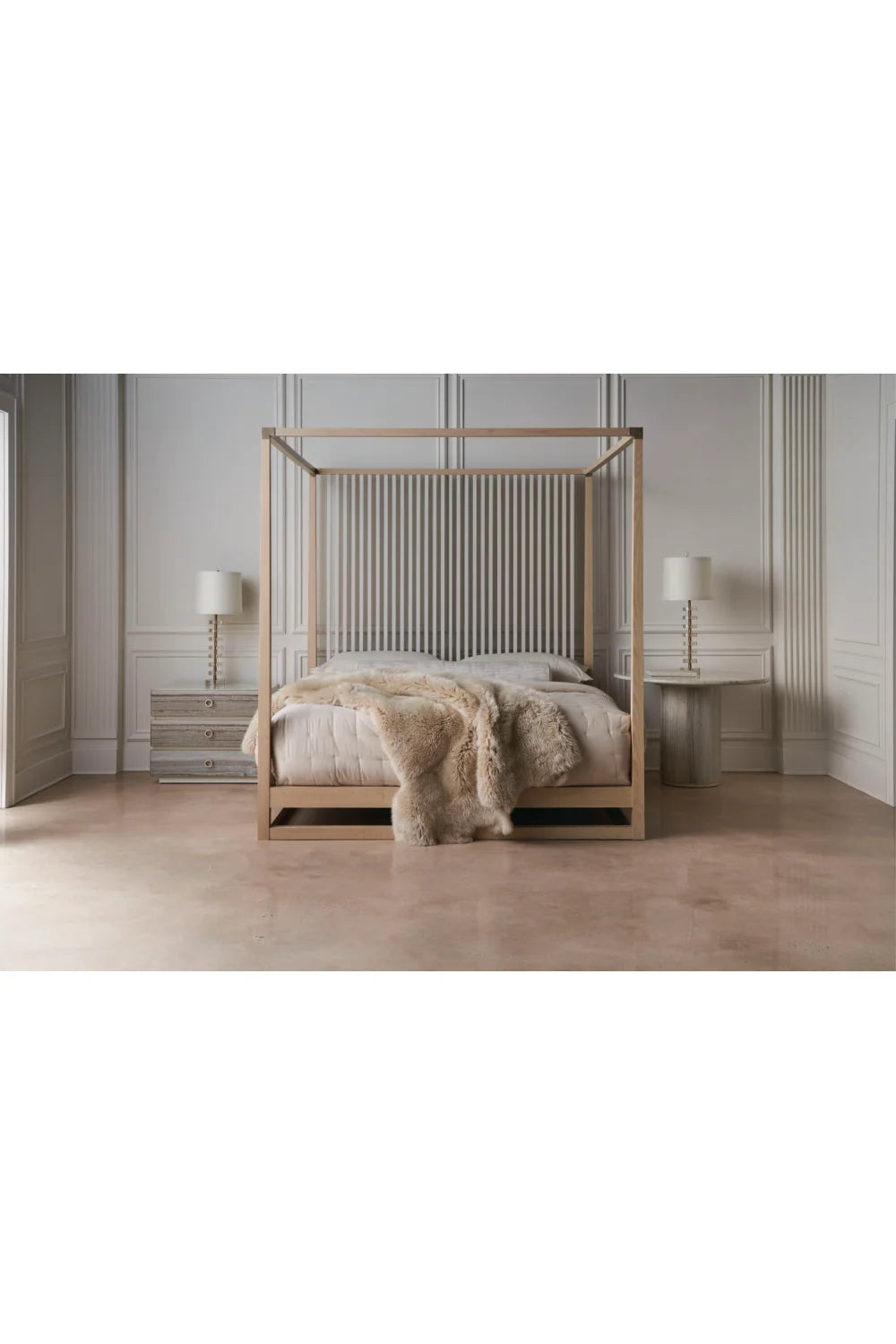 Luxury Modern Light Oak Canopy Bed European Style for Villa