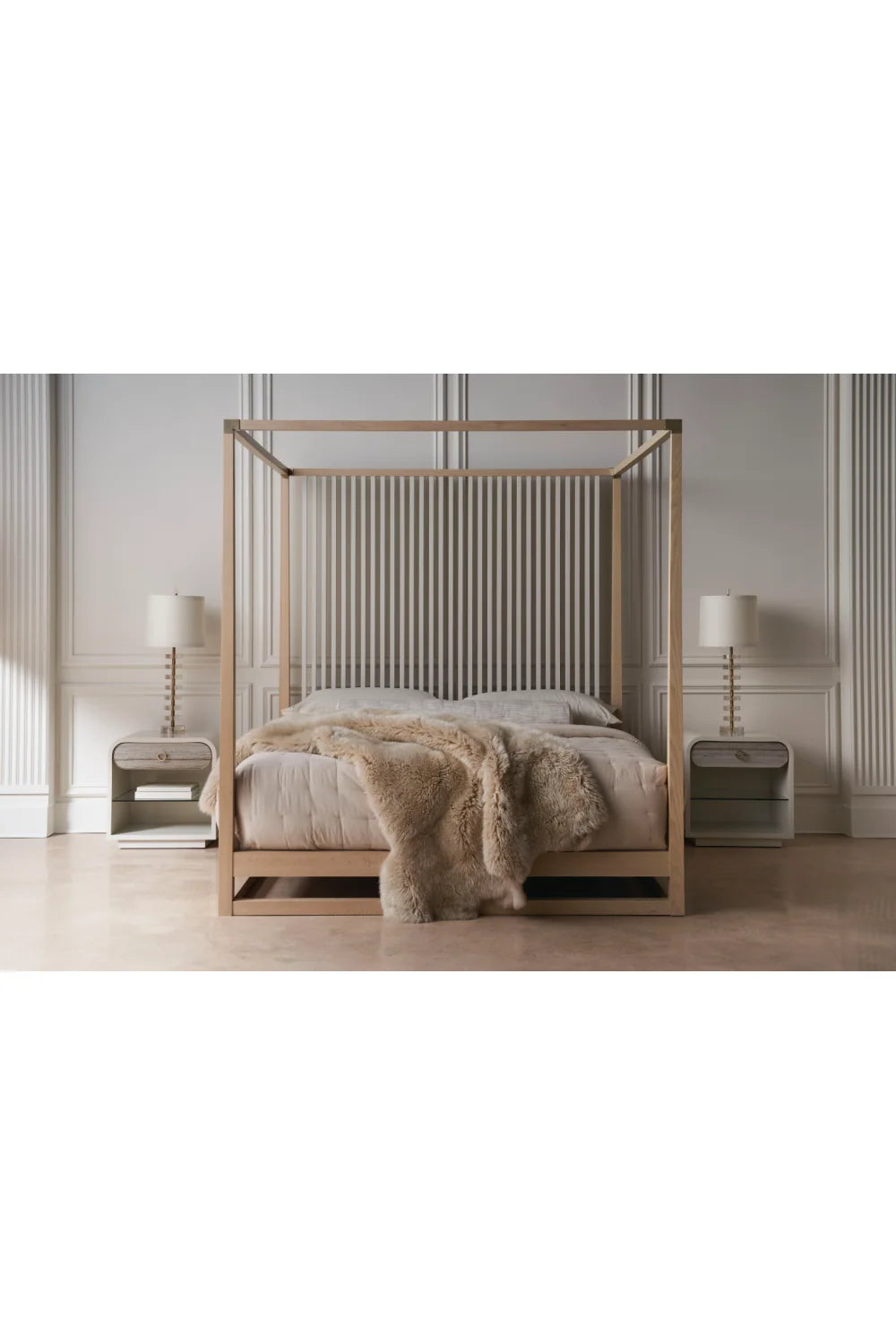 Luxury Modern Light Oak Canopy Bed European Style for Villa