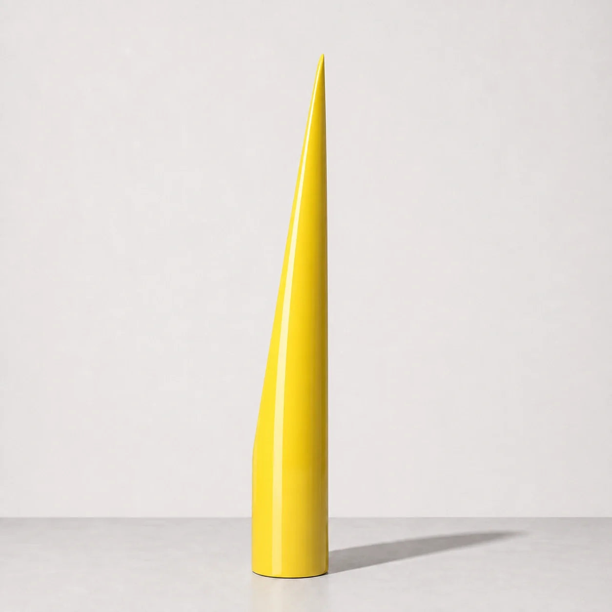Luxury Modern Lipstick Yellow Mirror European Style for Villa