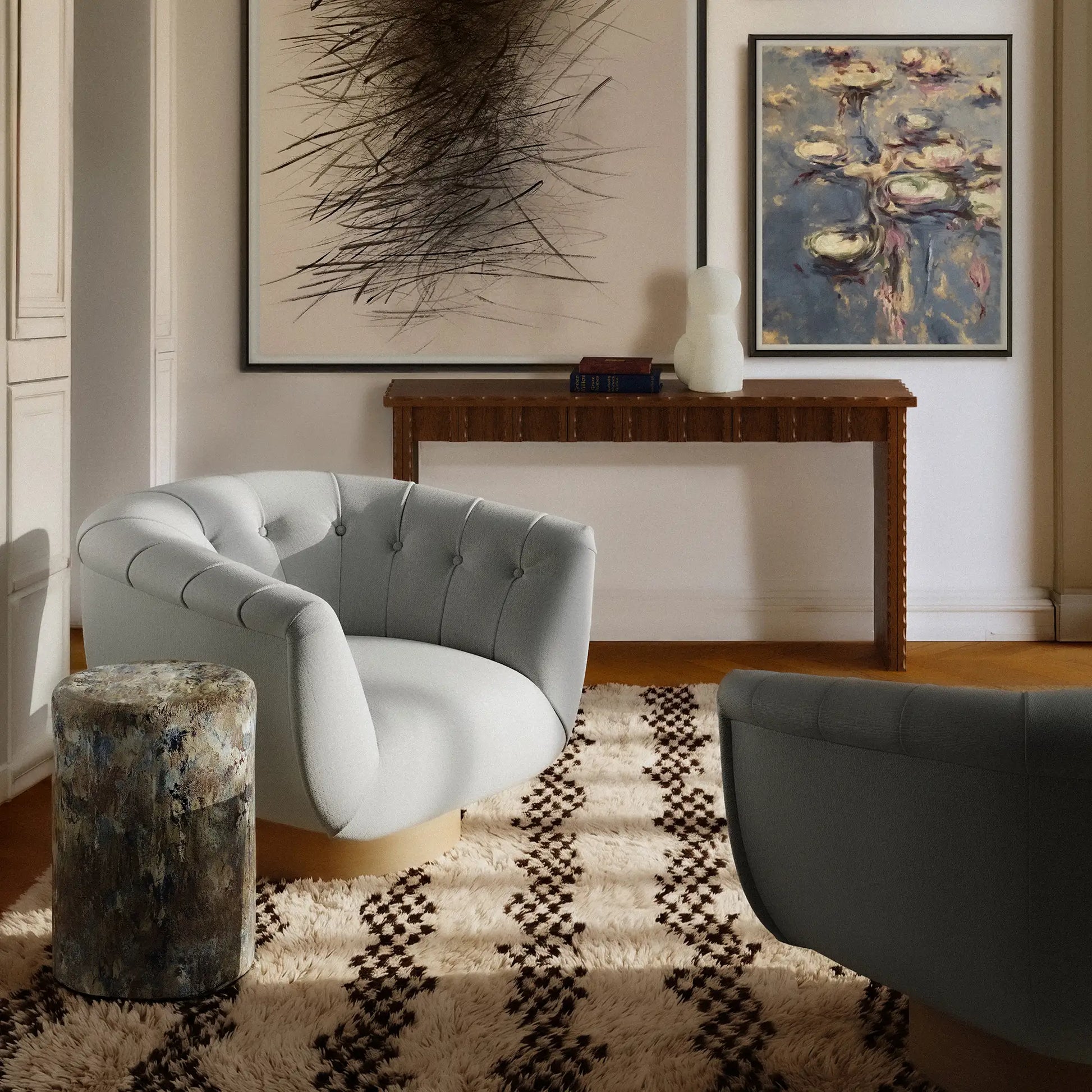 Luxury Modern Lune Swivel Chair European Style for Villa