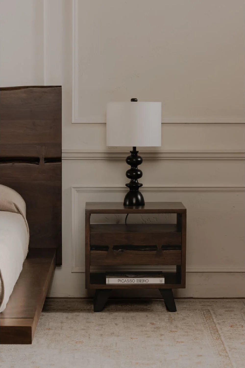 Luxury Modern Madagascar 1-Drawer Acacia Nightstand European Style for Villa