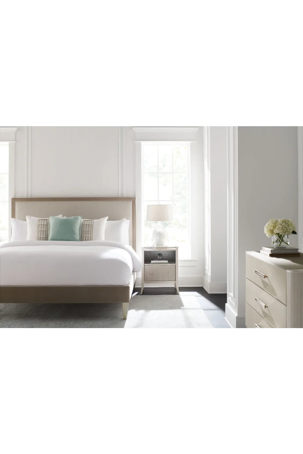 Luxury Modern Matte Pearl 3 Drawer Dresser European Style for Villa