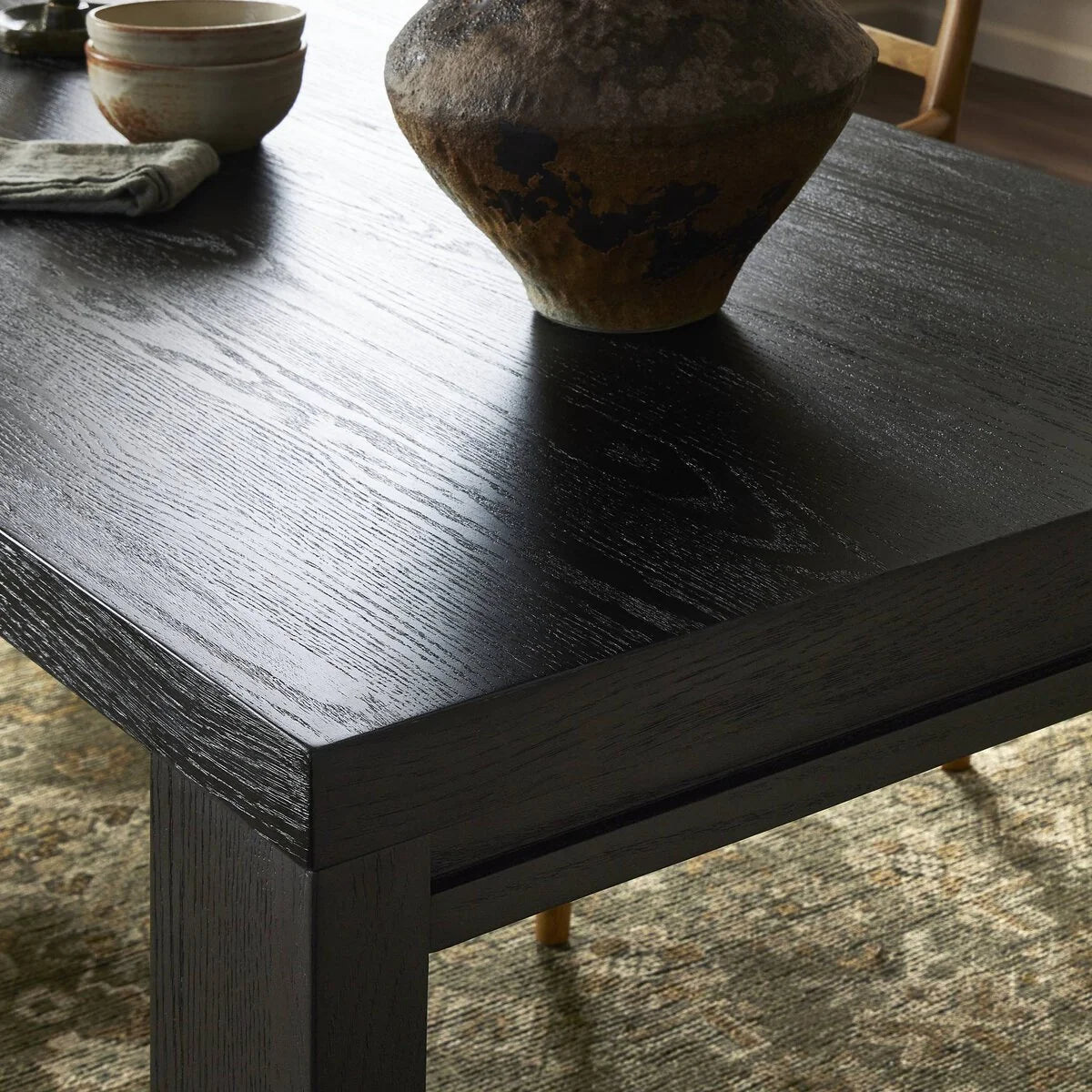 Luxury Modern Millie Dining Table European Style for Villa