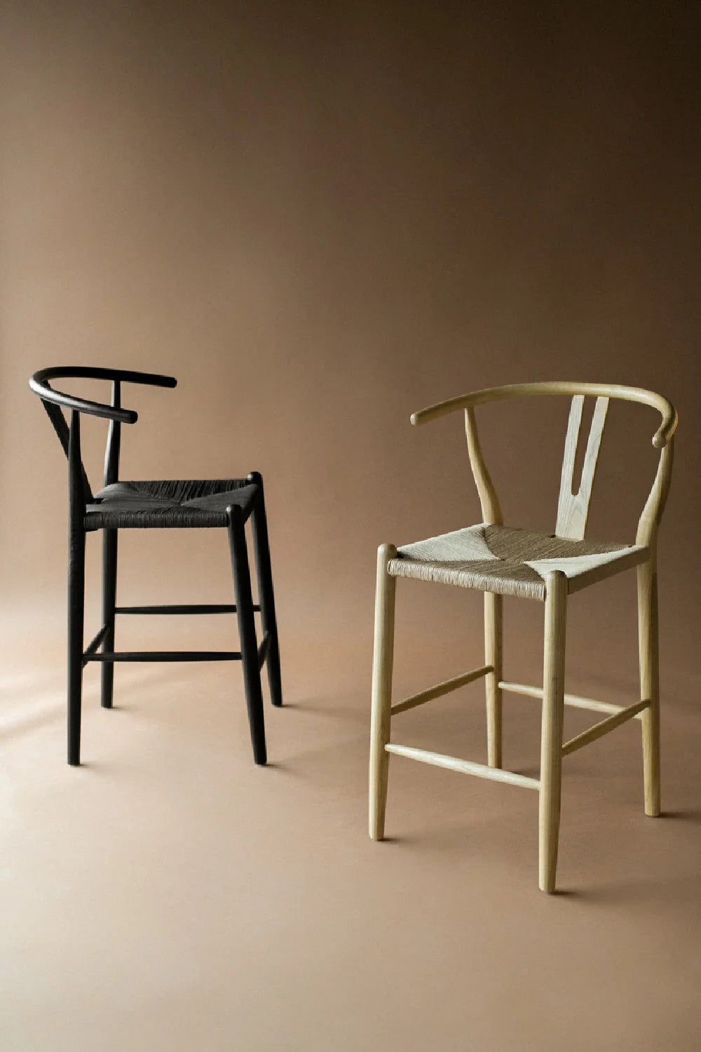 Luxury Modern Natural Elm Counter Stool European Style for Villa