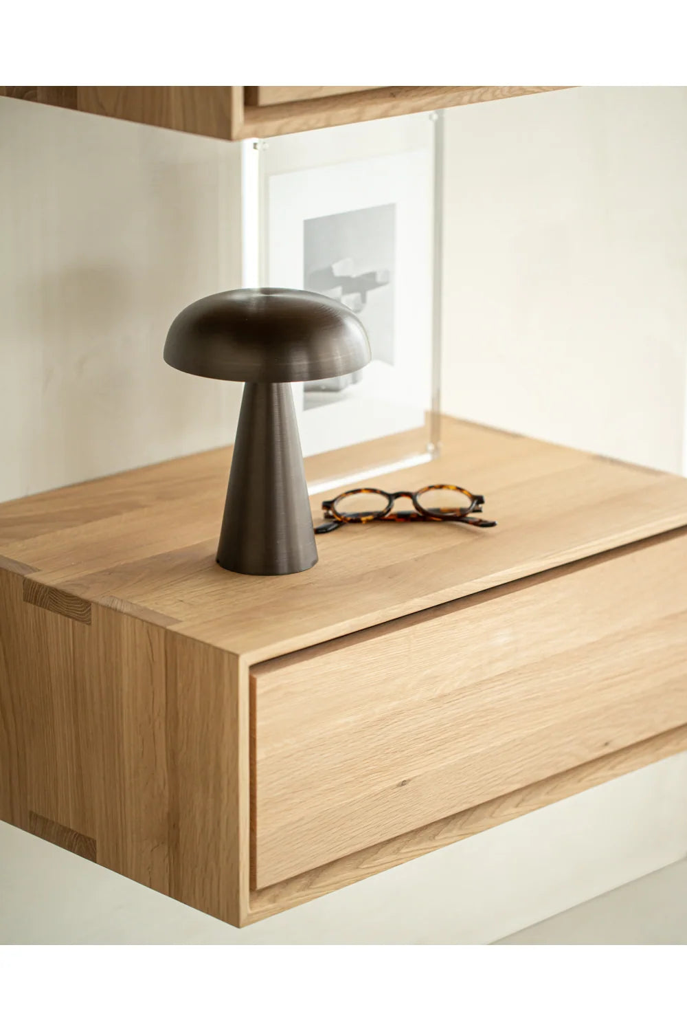 Luxury Modern Nordic Nightstand European Style for Villa