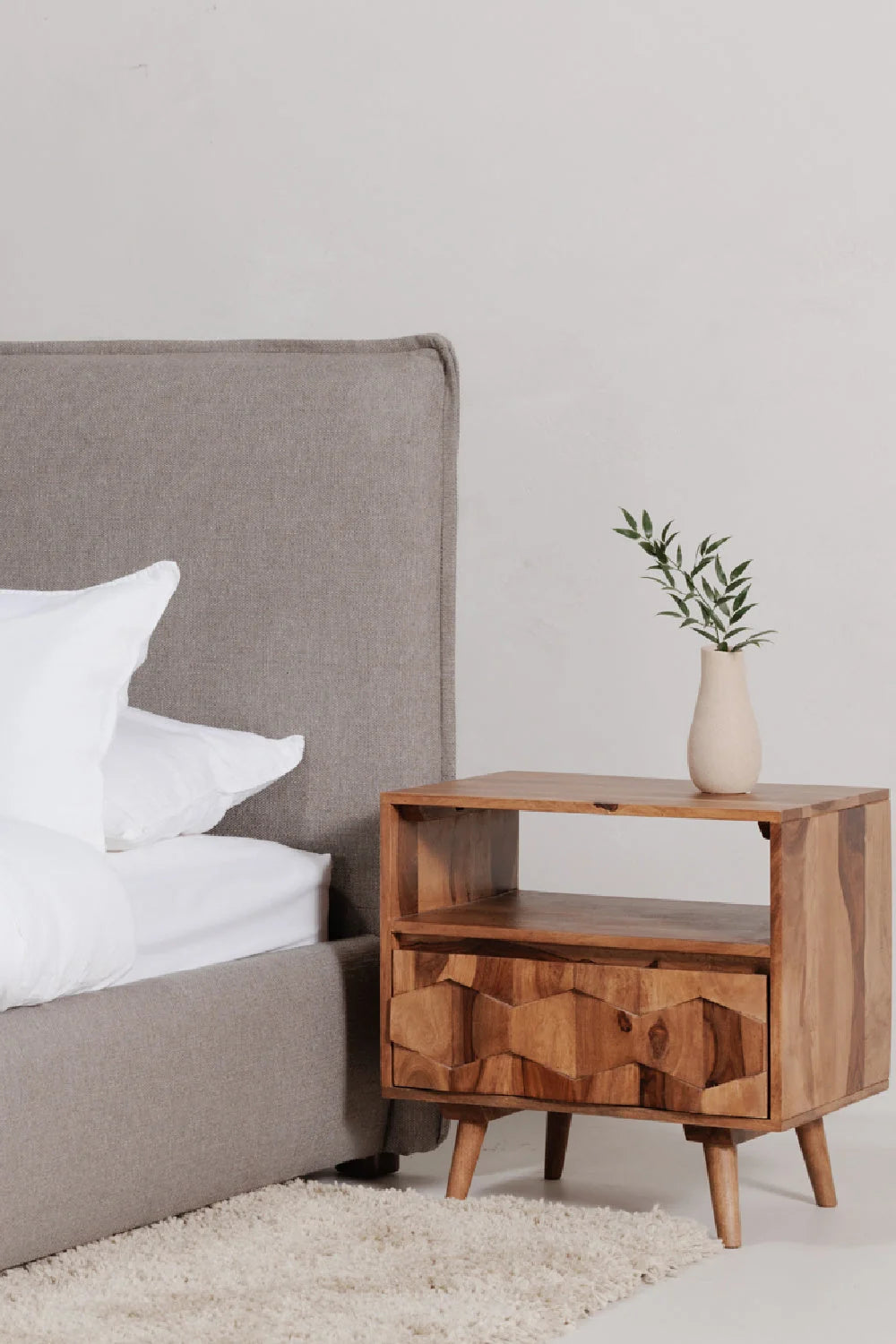Luxury Modern O2 1-Drawer Nightstand European Style for Villa