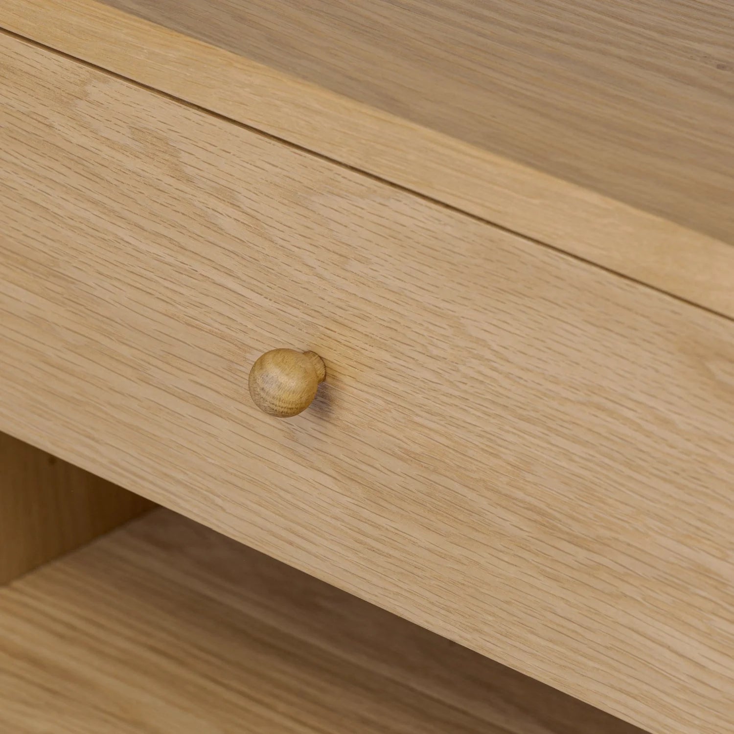 Luxury Modern Oak Veneer 1-Drawer Nightstand European Style for Villa