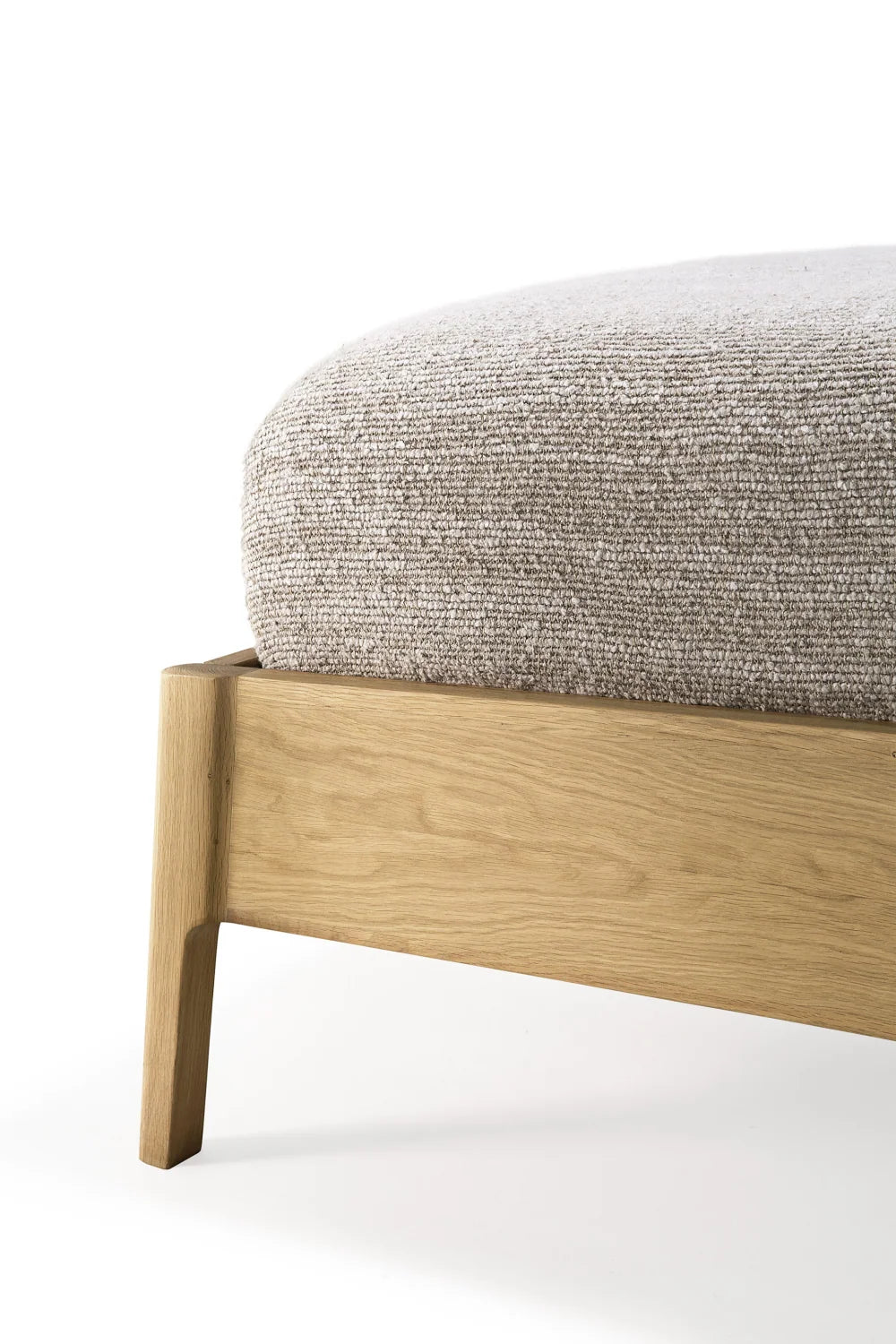 Luxury Modern Oiled Oak Bed European Style for Villa