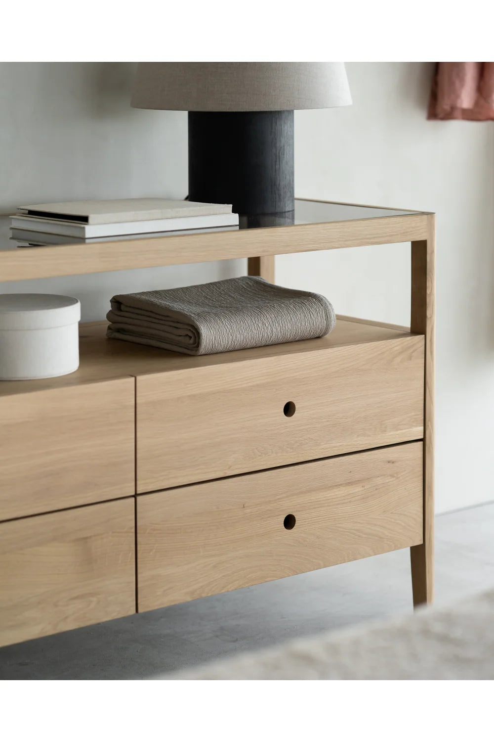 Luxury Modern Oiled Oak Dresser European Style for Villa