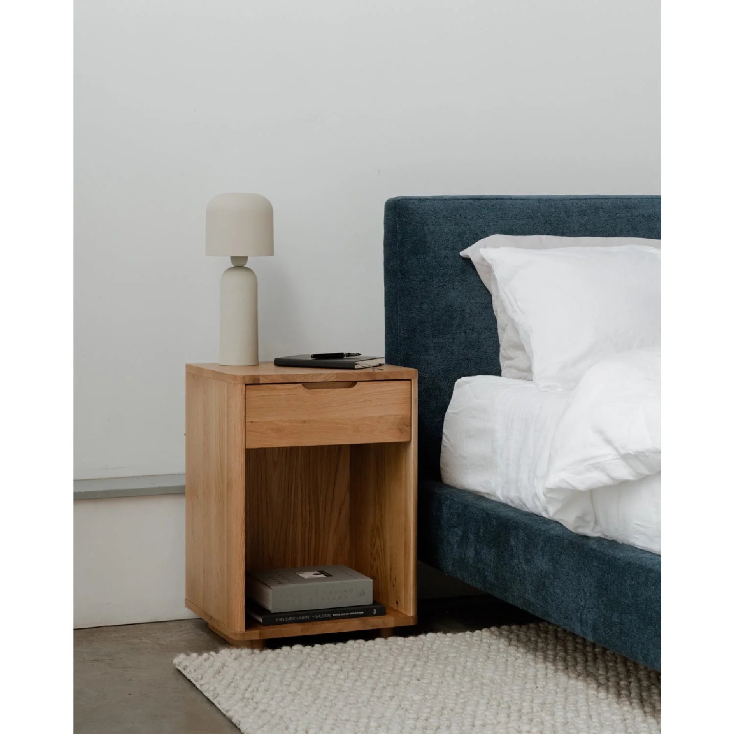 Luxury Modern Osamu 1-Drawer Nightstand European Style for Villa