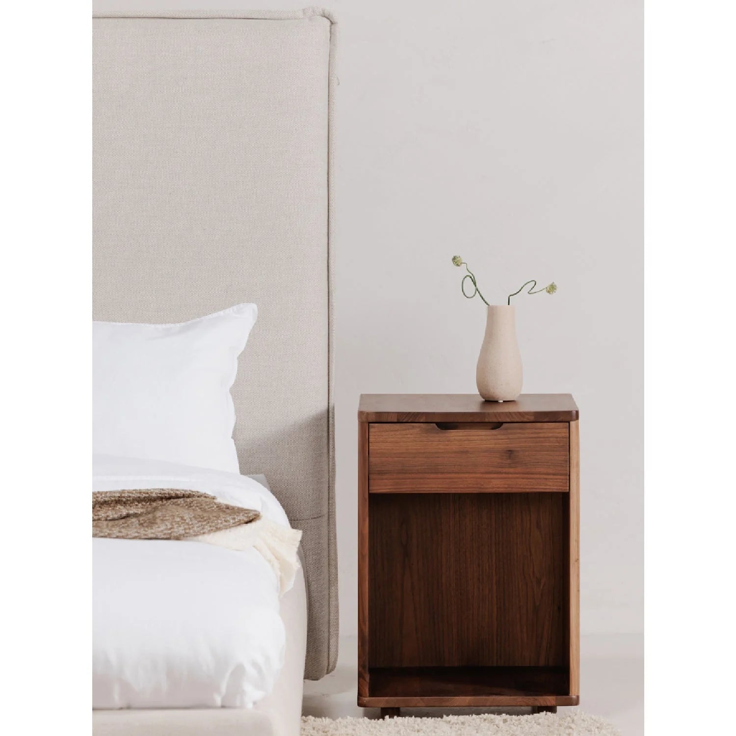 Luxury Modern Osamu 1-Drawer Nightstand European Style for Villa