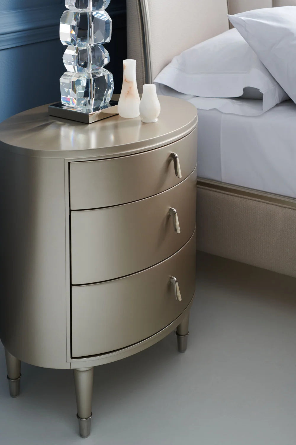 Luxury Modern Oval Silver Nightstand European Style for Villa