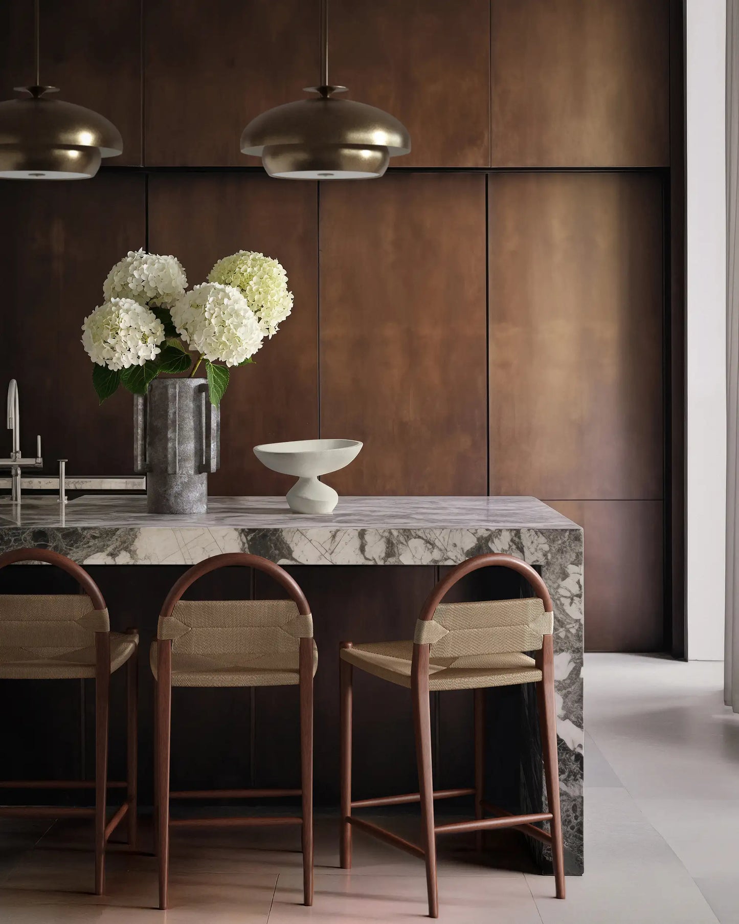 Luxury Modern Pernelle Counter Stool European Style for Villa