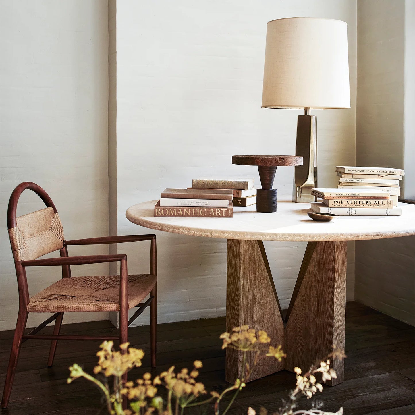 Luxury Modern Pernelle Dining Armchair European Style for Villa