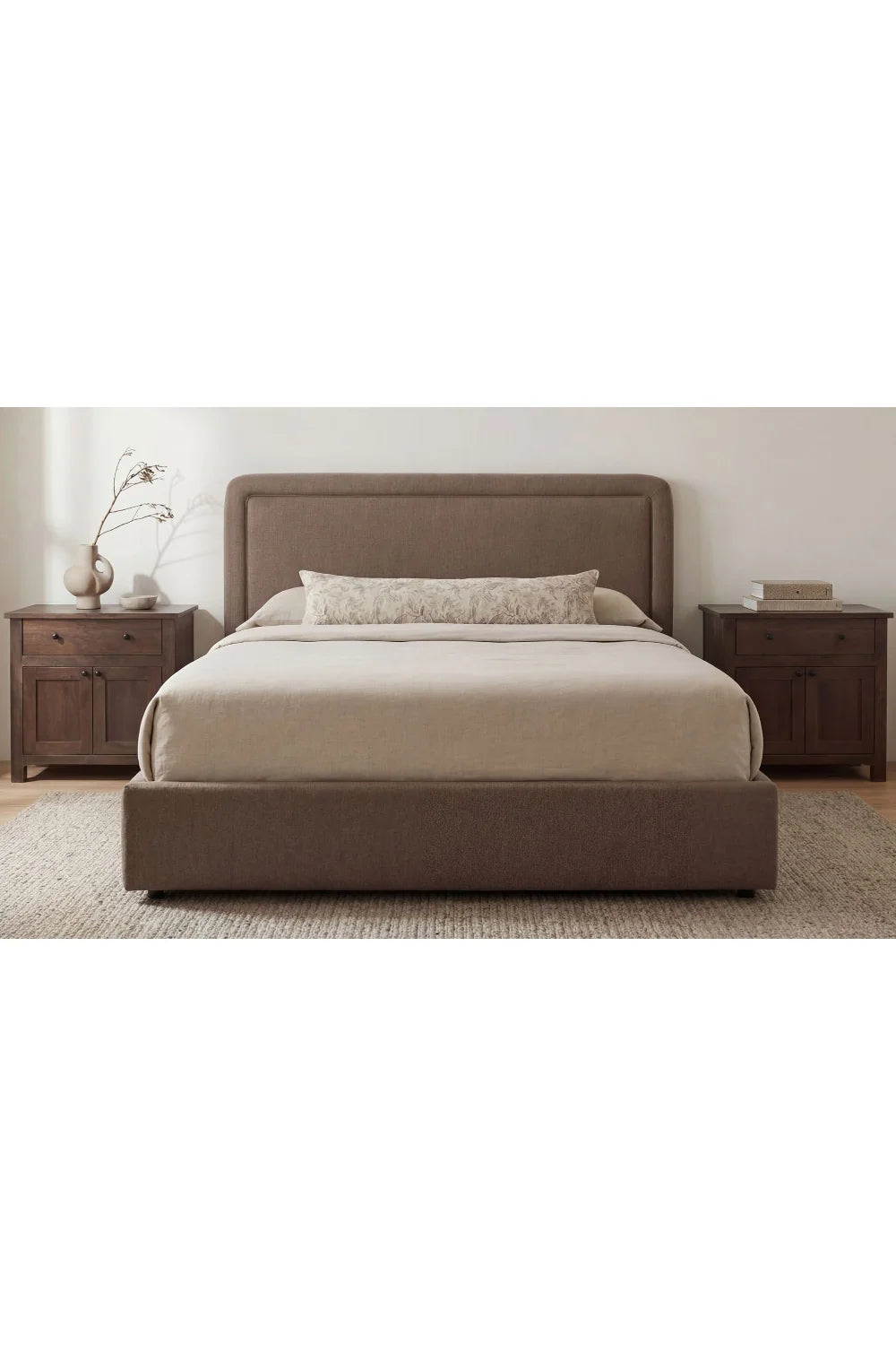 Luxury Modern Piped Detail Storage Bed European Style for Villa