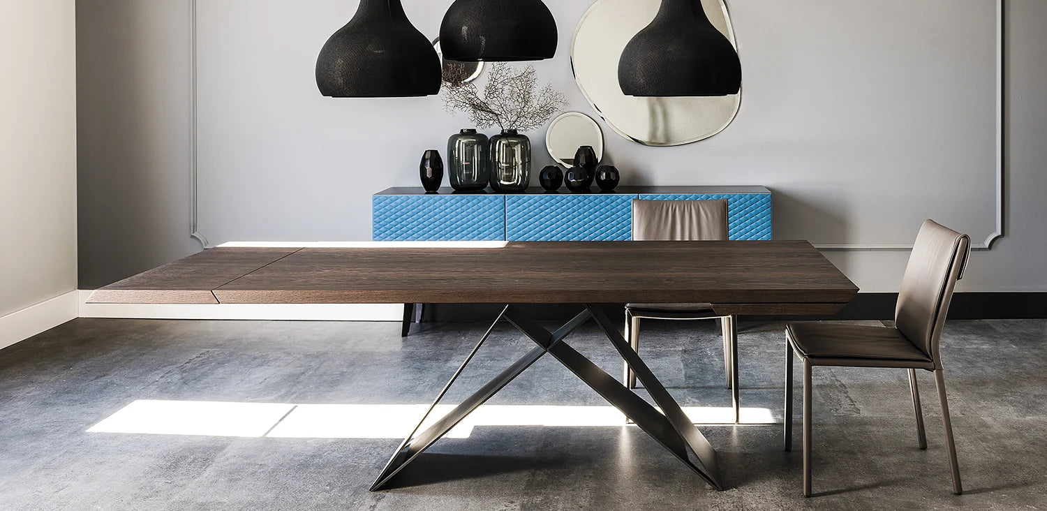 Luxury Modern Premier Wood Drive Dining Table European Style for Villa