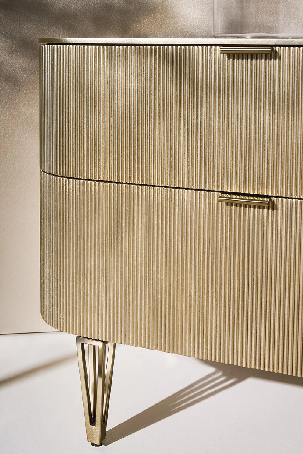 Luxury Modern Reeded 2-Drawer Nightstand European Style for Villa