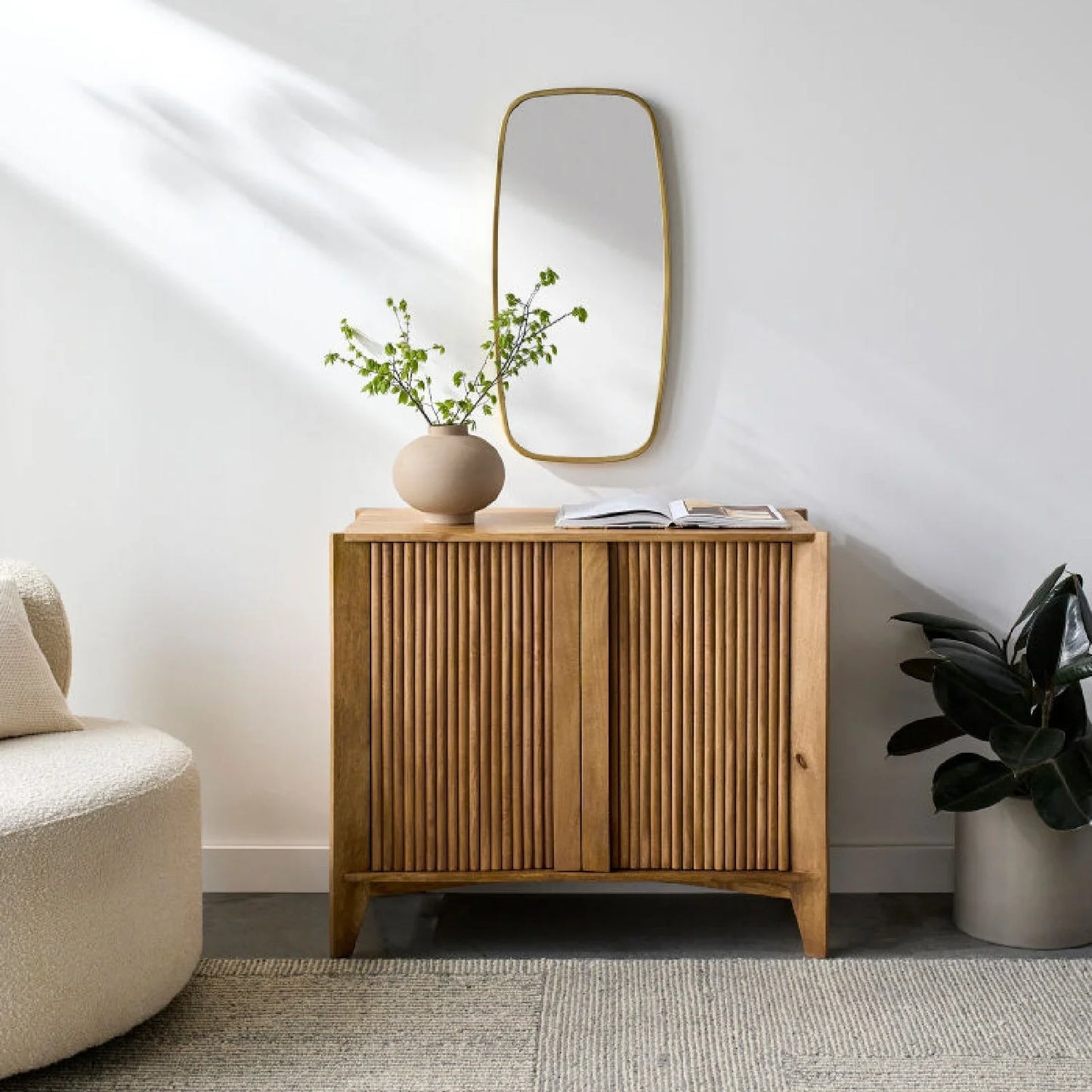 Luxury Modern Reeded Mango Wood Cabinet European Style for Villa
