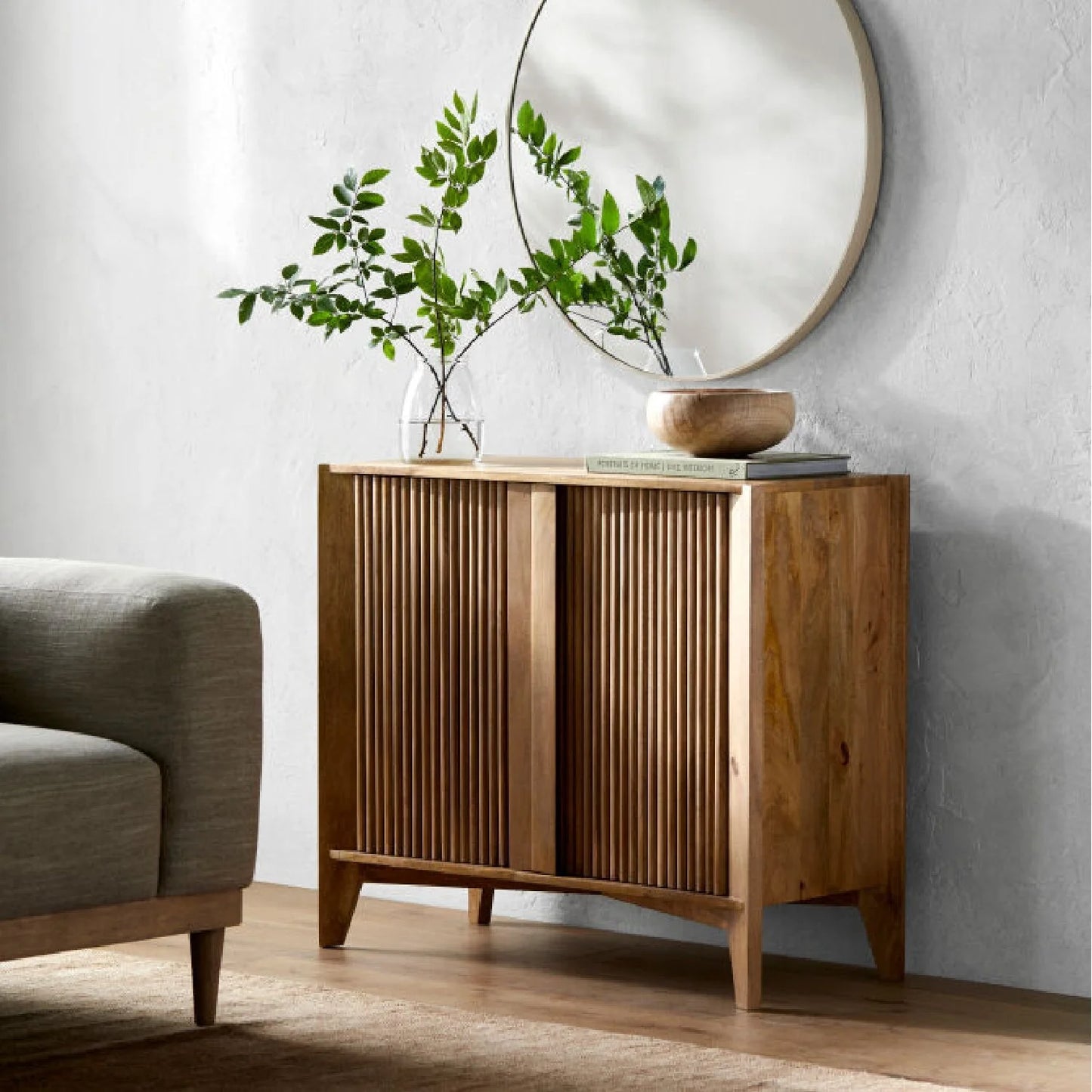 Luxury Modern Reeded Mango Wood Cabinet European Style for Villa