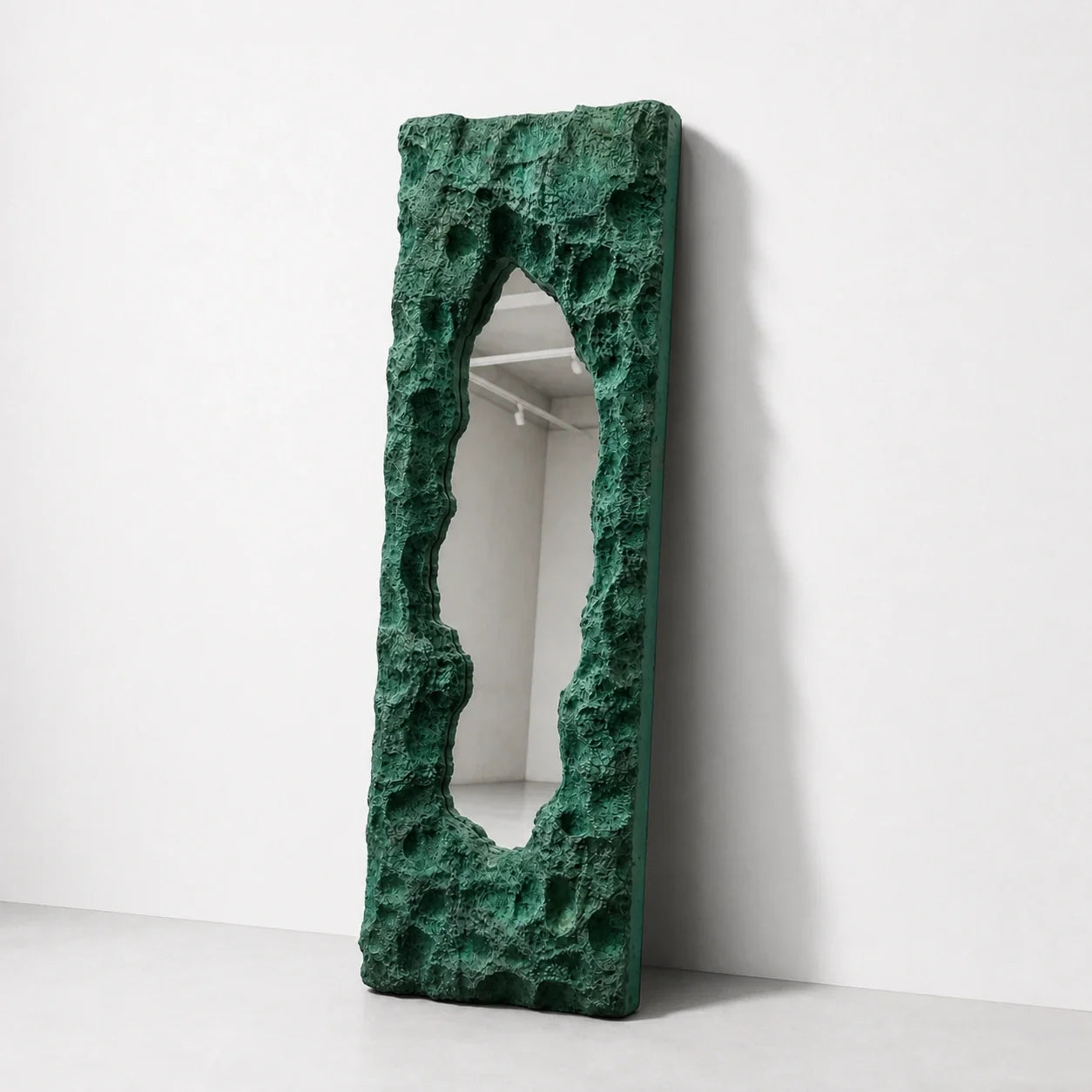 Luxury Modern Rift Opening Jade Fissure Green Mirror European Style for Villa