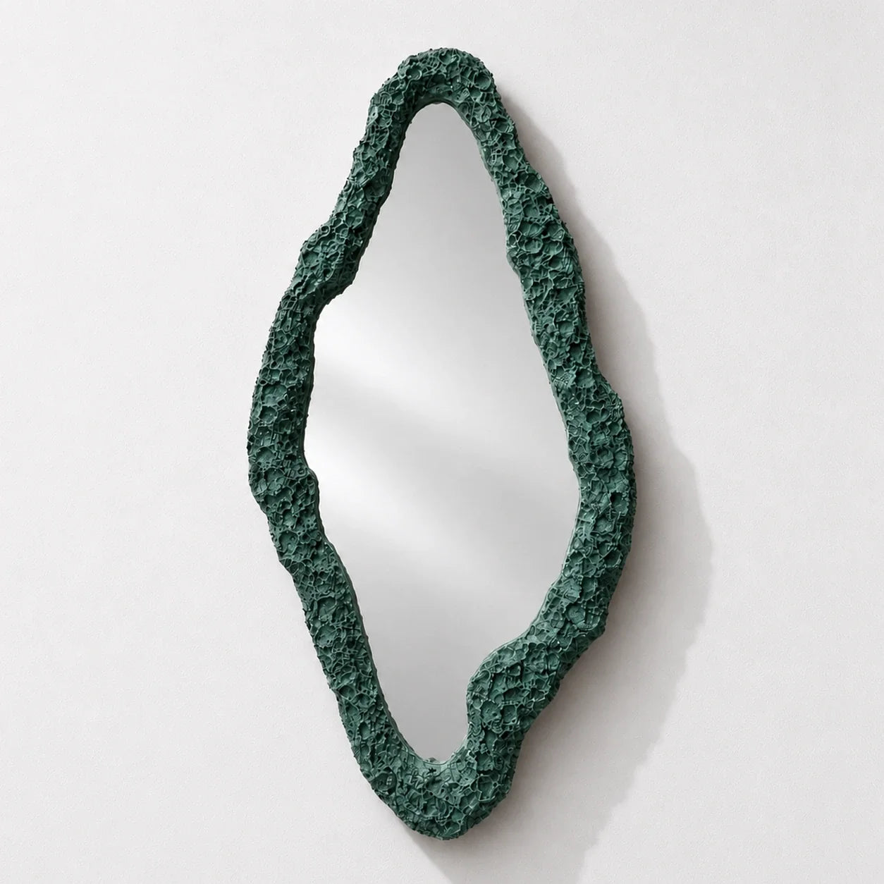 Luxury Modern Rift Opening Jade Shard Mirror European Style for Villa