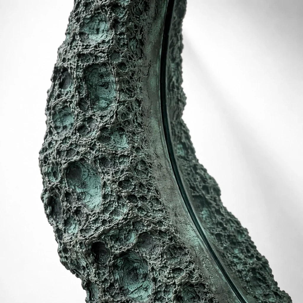 Luxury Modern Rift Opening Jade Shard Mirror European Style for Villa