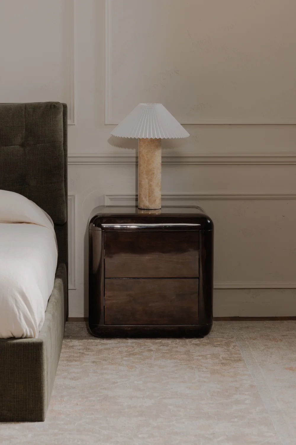 Luxury Modern Rory 2-Drawer Nightstand European Style for Villa
